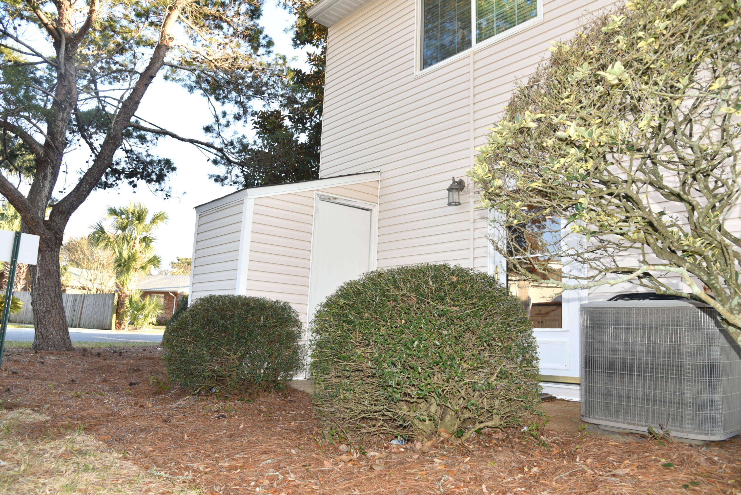 WOODLAND SHORES TOWNHOMES PHASE III - Residential