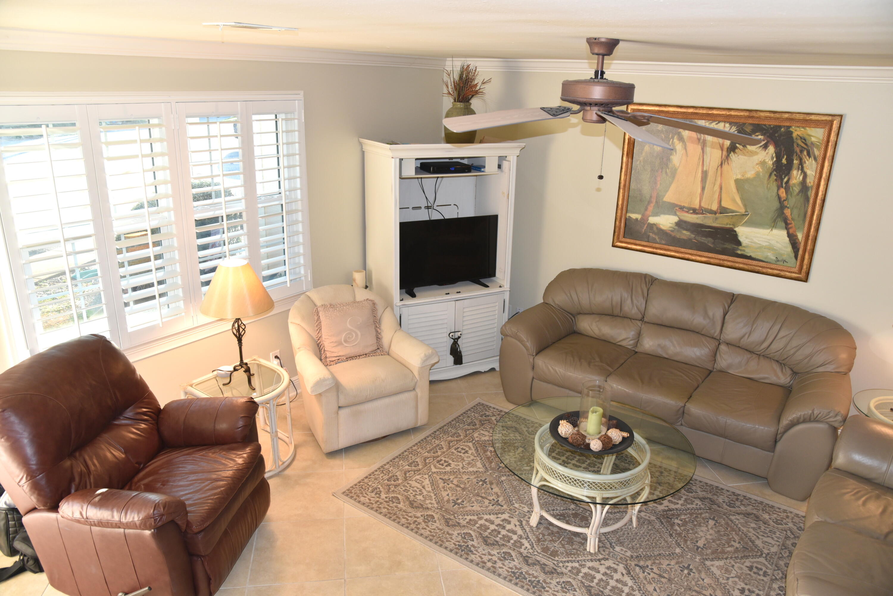 WOODLAND SHORES TOWNHOMES PHASE III - Residential