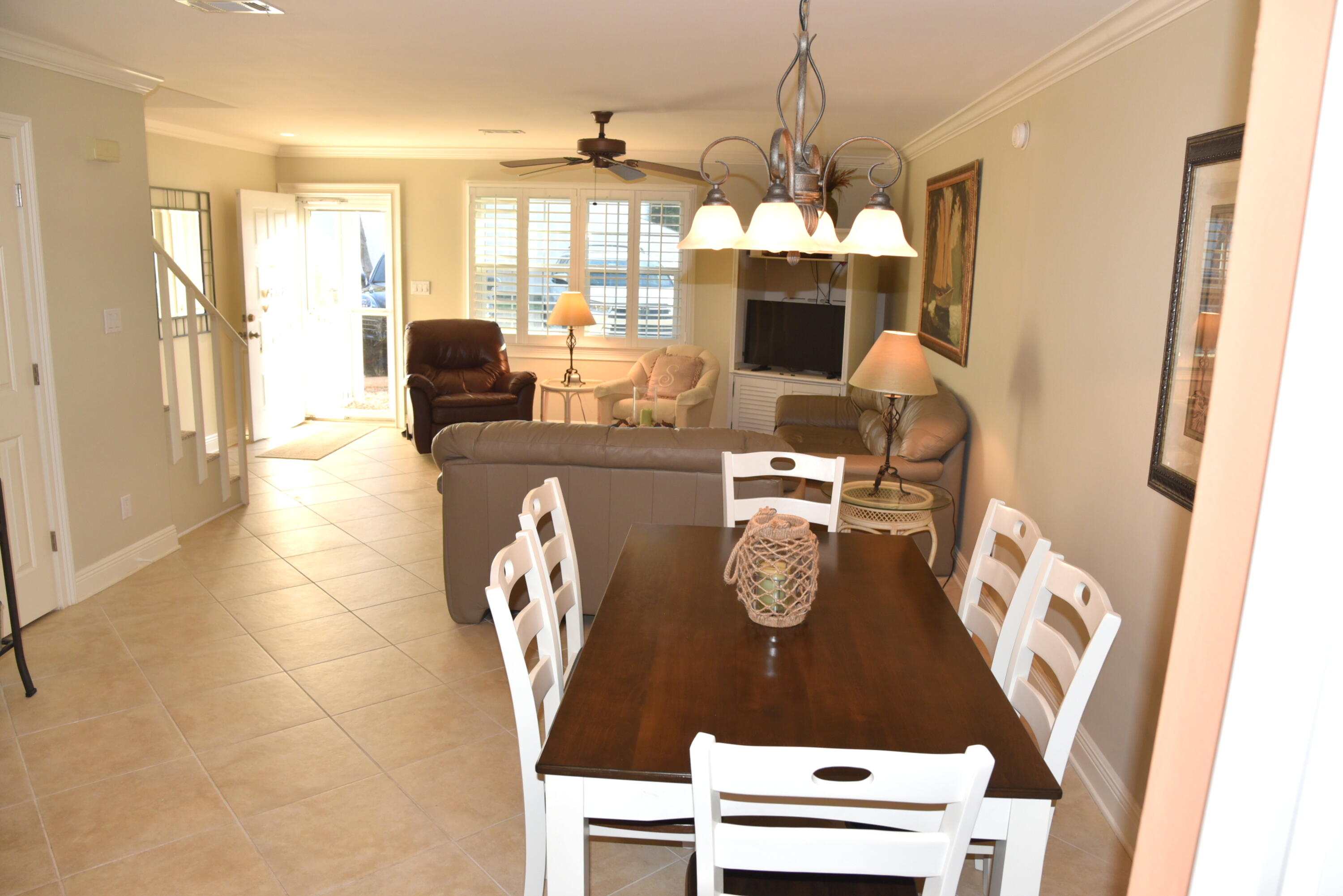 WOODLAND SHORES TOWNHOMES PHASE III - Residential