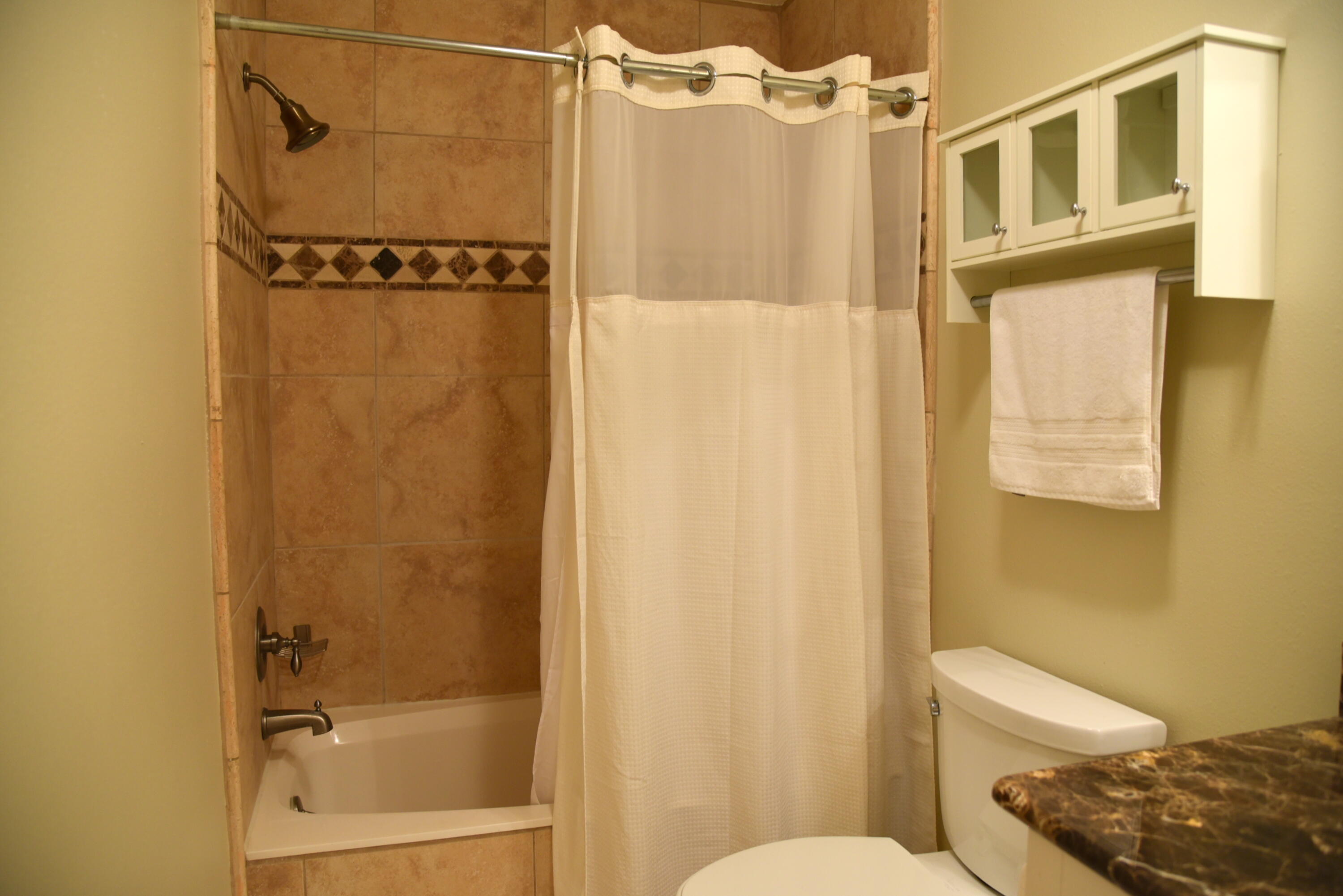 WOODLAND SHORES TOWNHOMES PHASE III - Residential