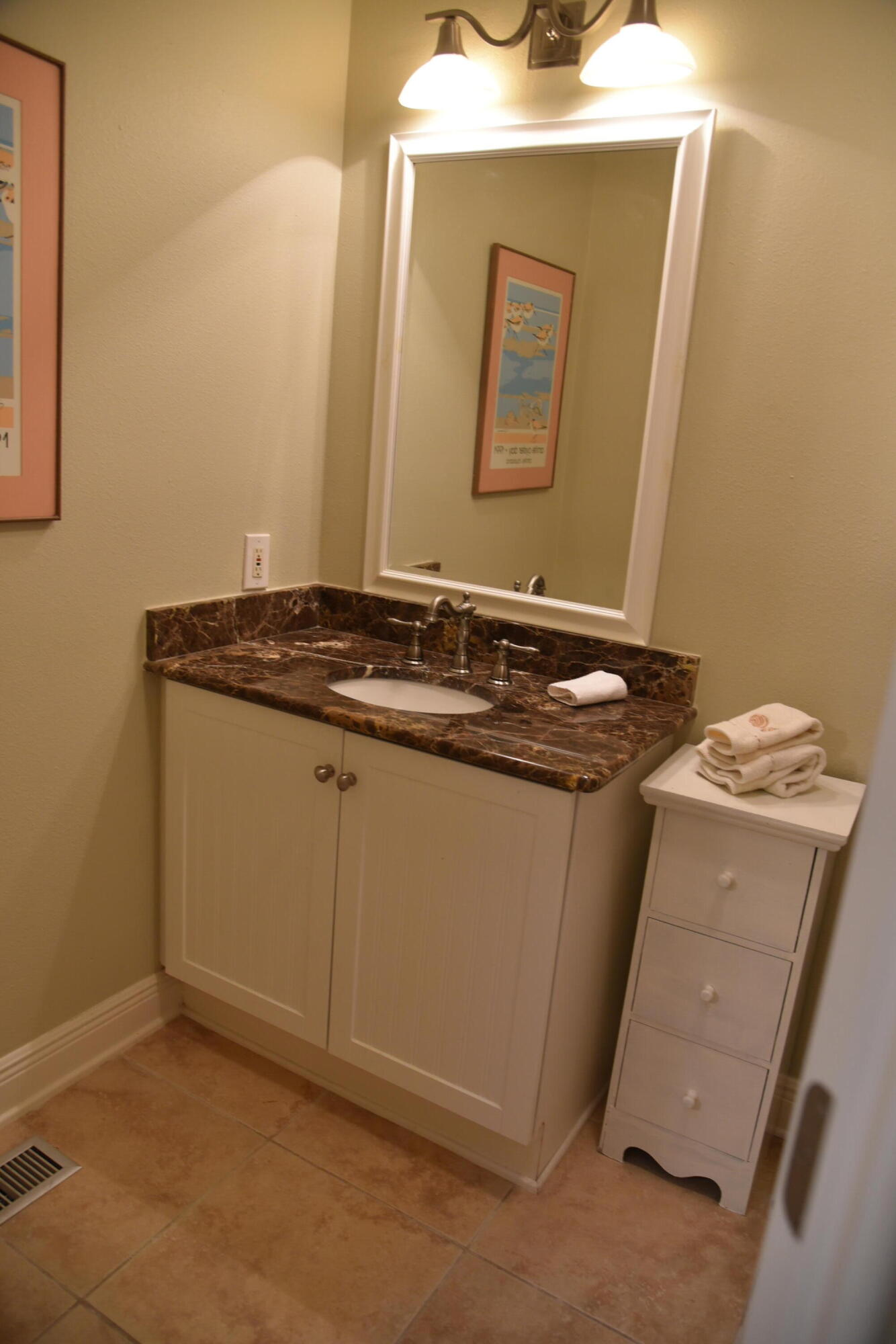 WOODLAND SHORES TOWNHOMES PHASE III - Residential