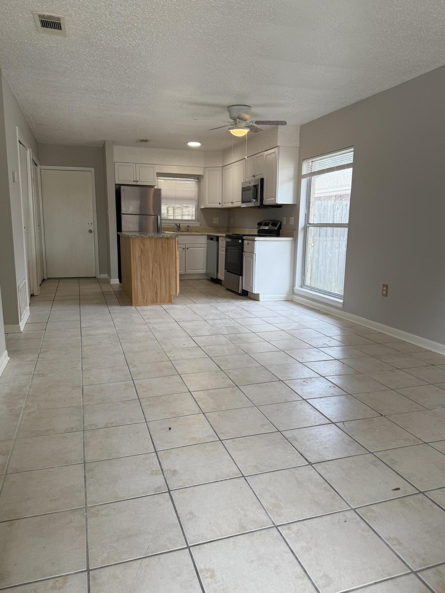 SUNSET STRIP - Residential Lease