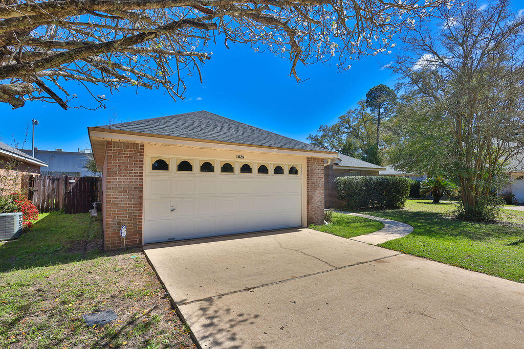 LAKEVIEW S/D - Residential