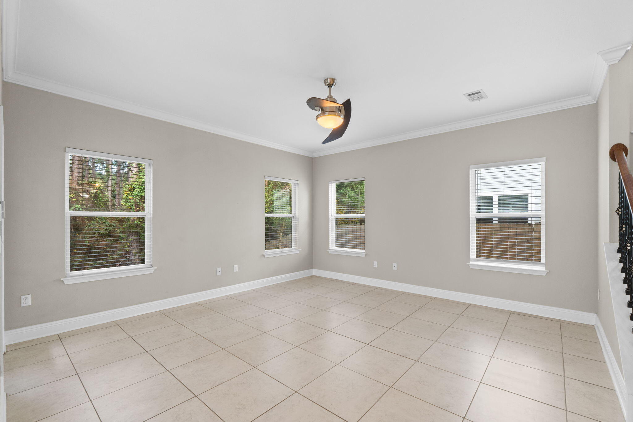 MOSAIC OAKS - Residential