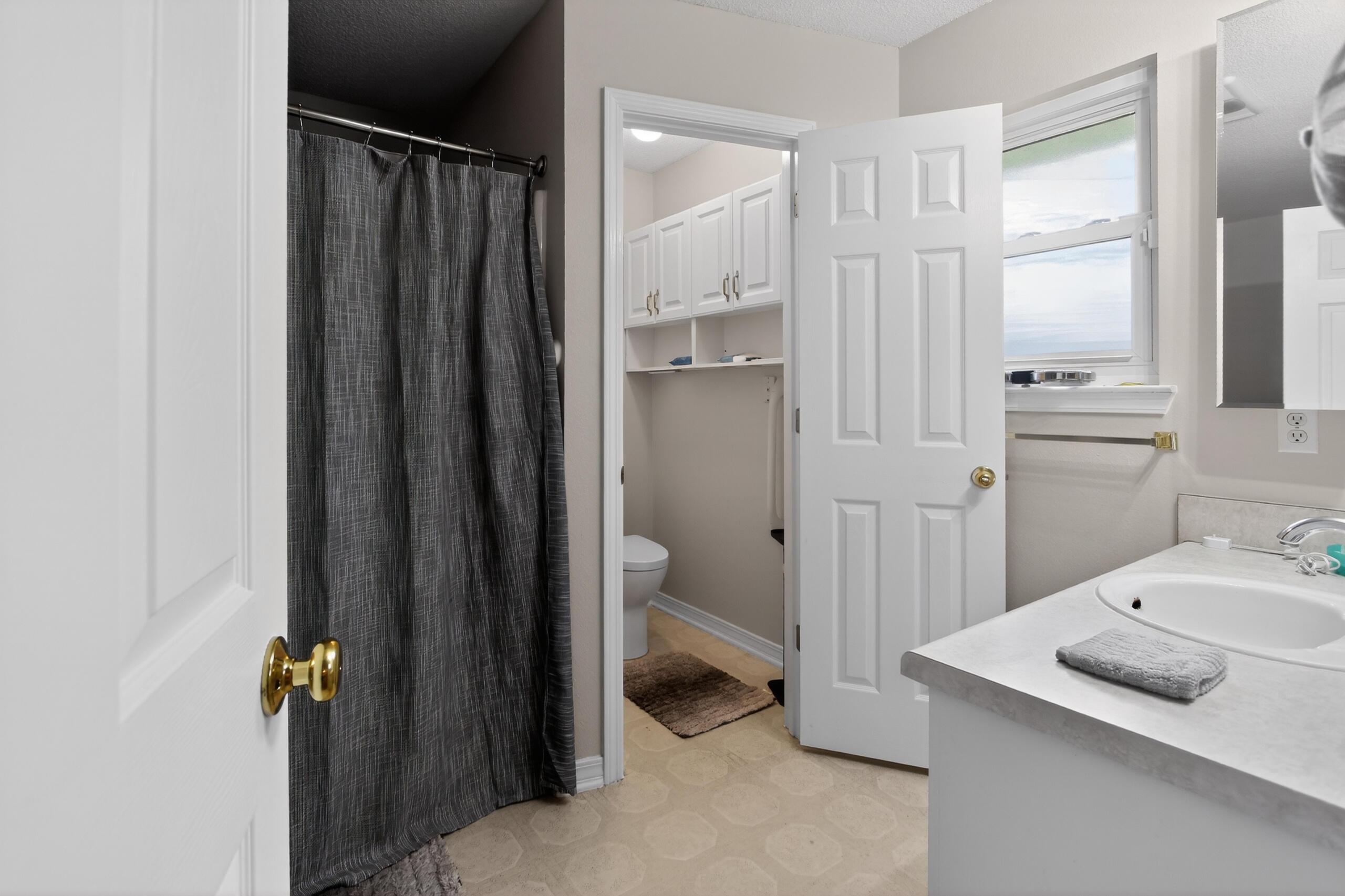 HOLLEY BY THE SEA - Residential
