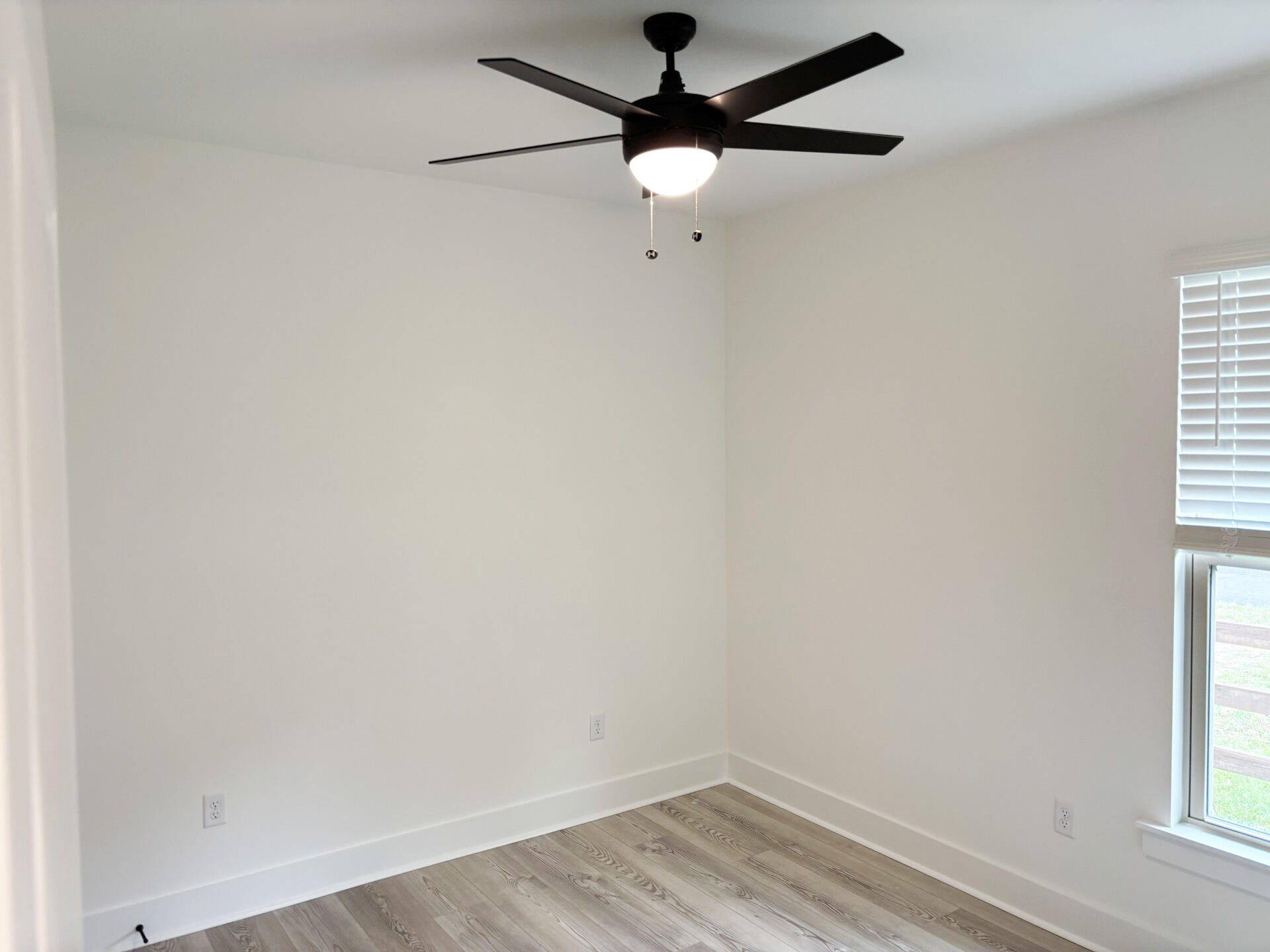 YOUNG OAKS - Residential