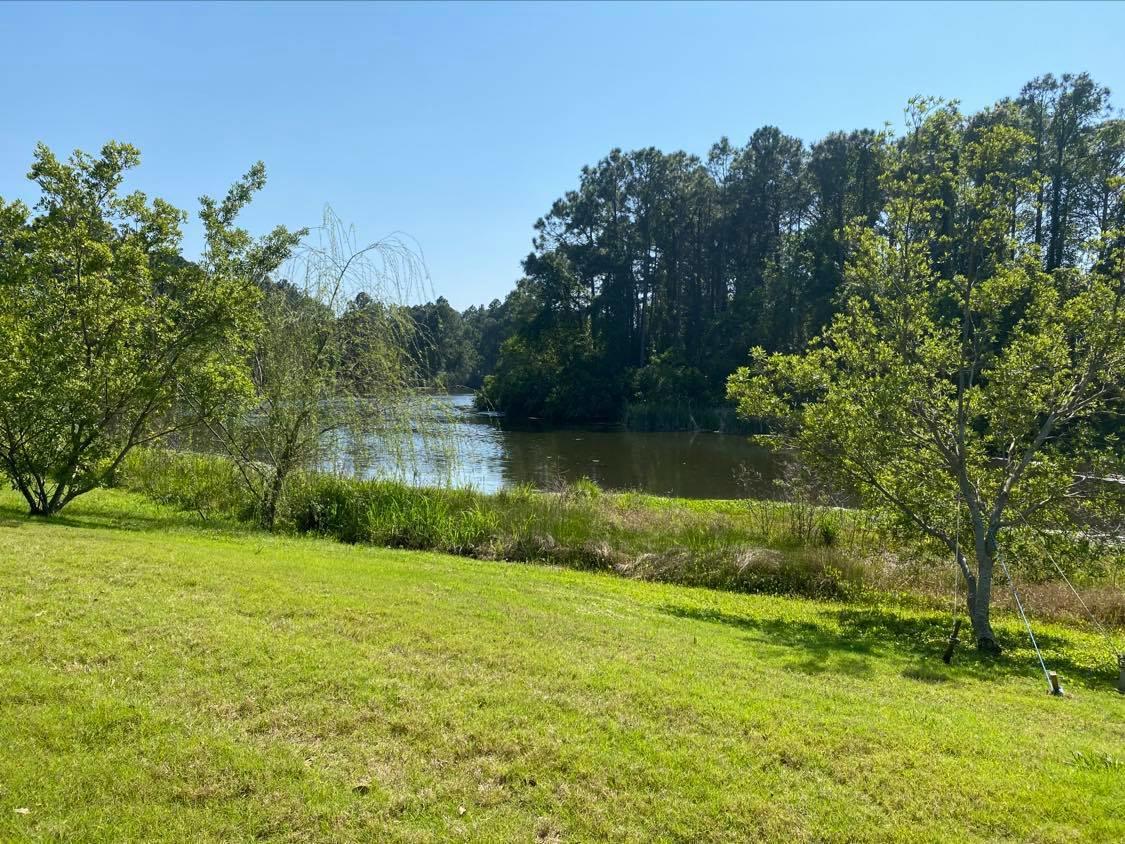 TWIN LAKES TOWNHOMES PH 2 - Residential Lease