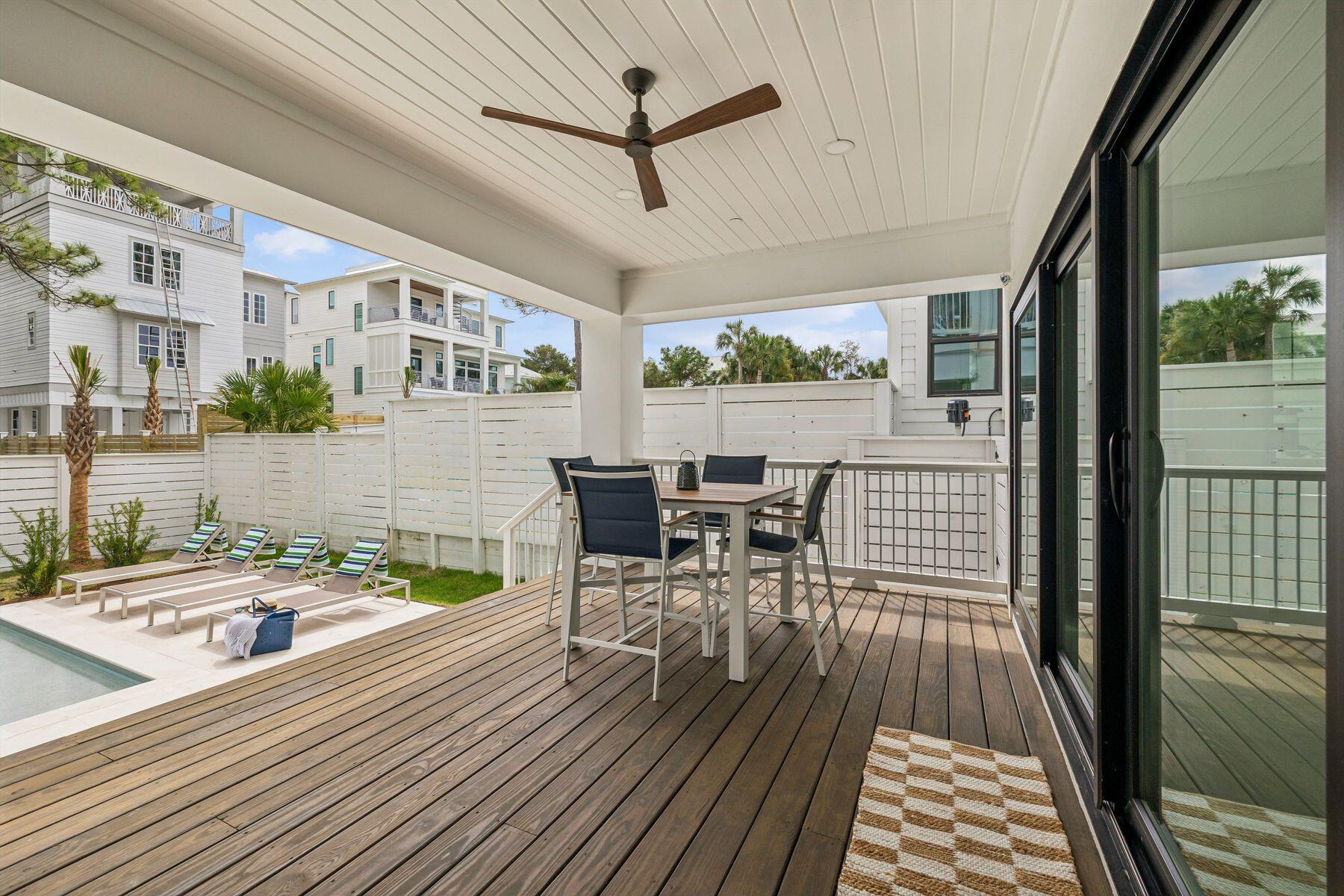 GULF SHORE MANOR - Residential