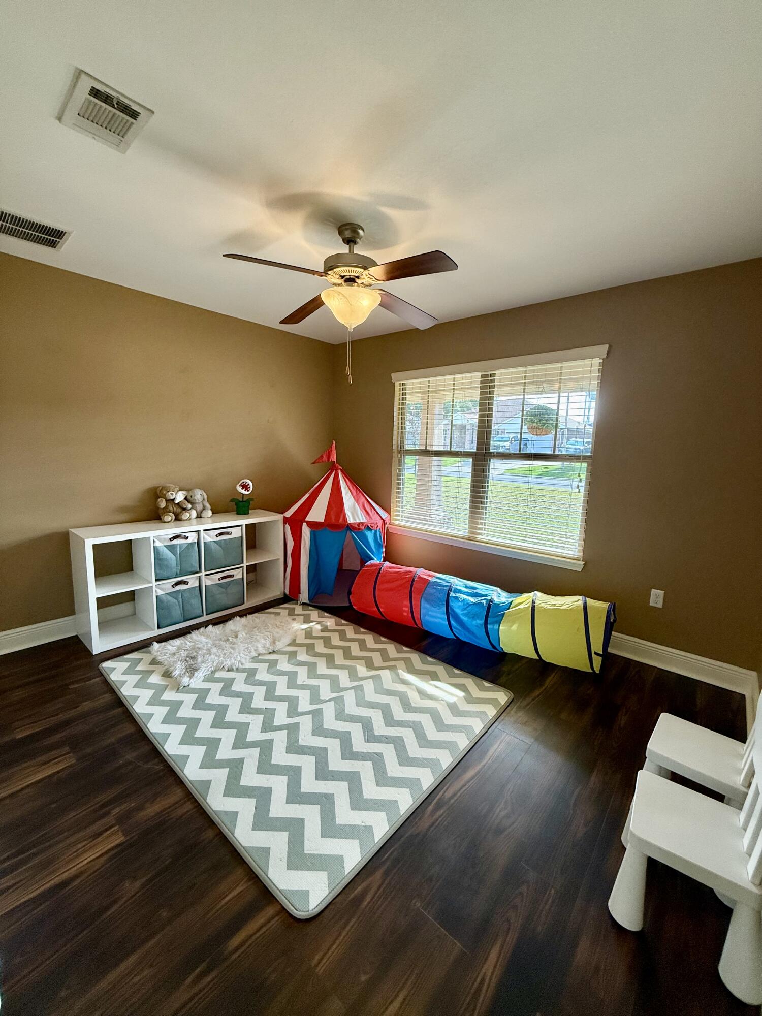 THOUSAND OAKS - Residential