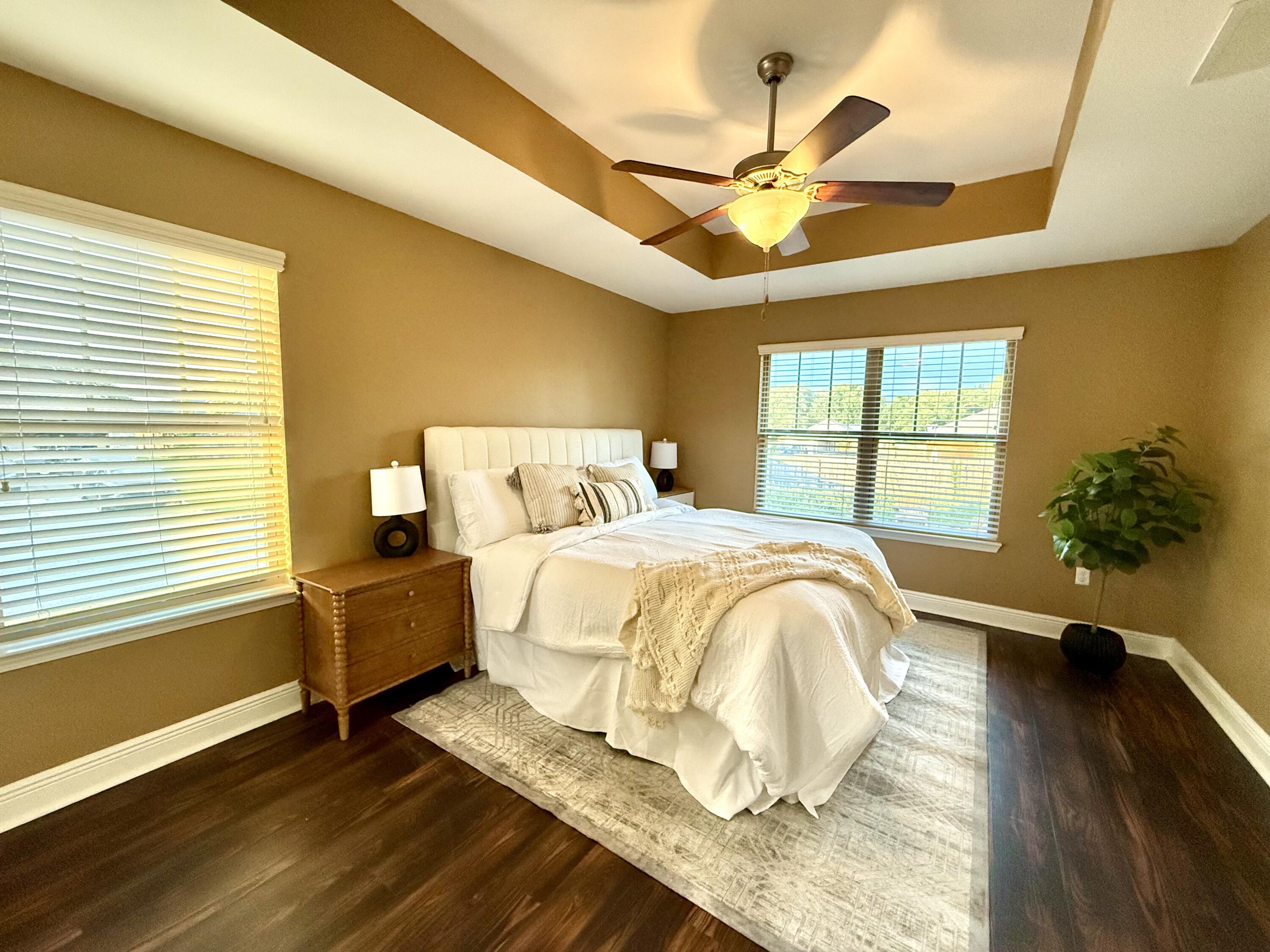 THOUSAND OAKS - Residential