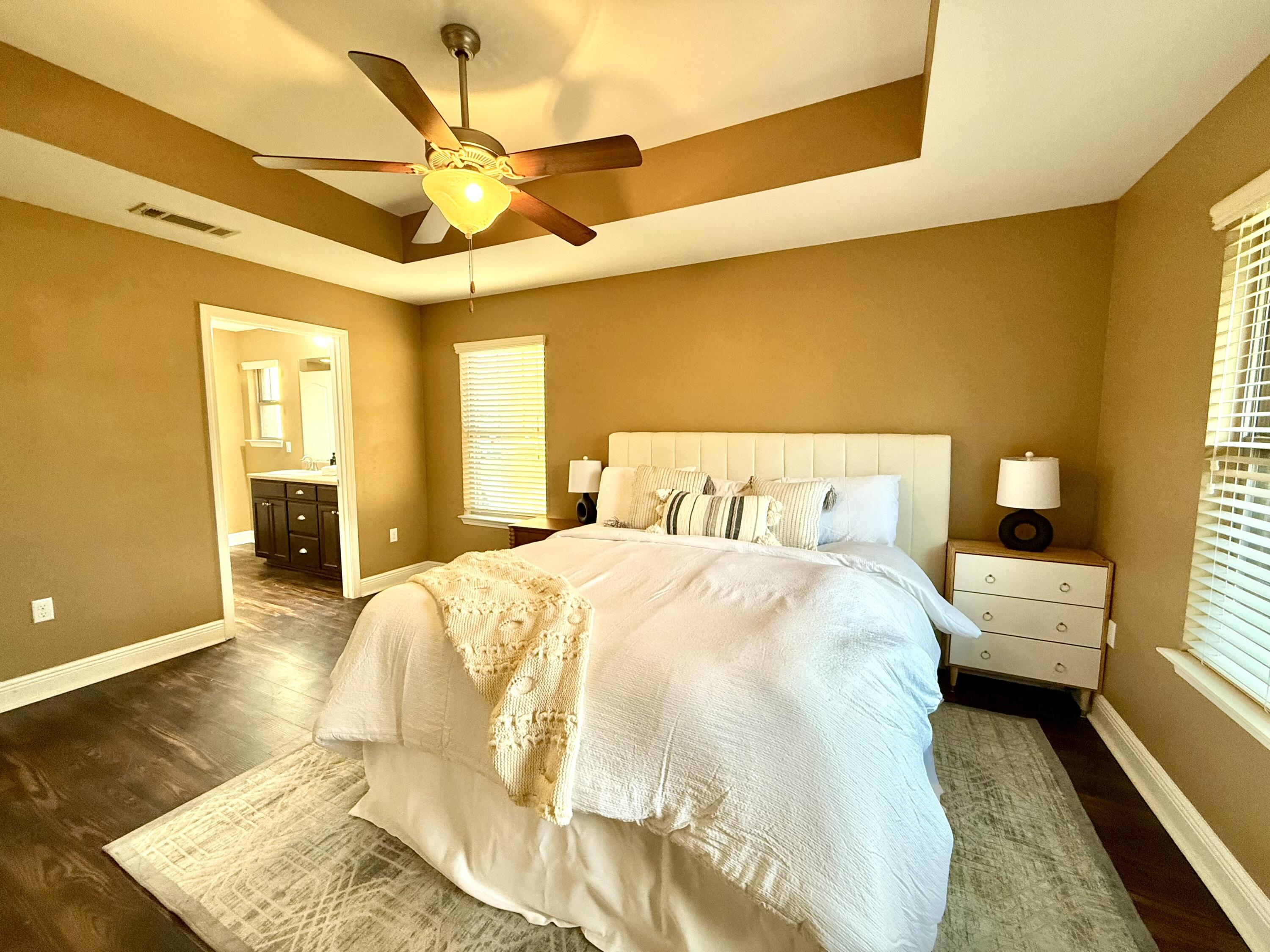 THOUSAND OAKS - Residential
