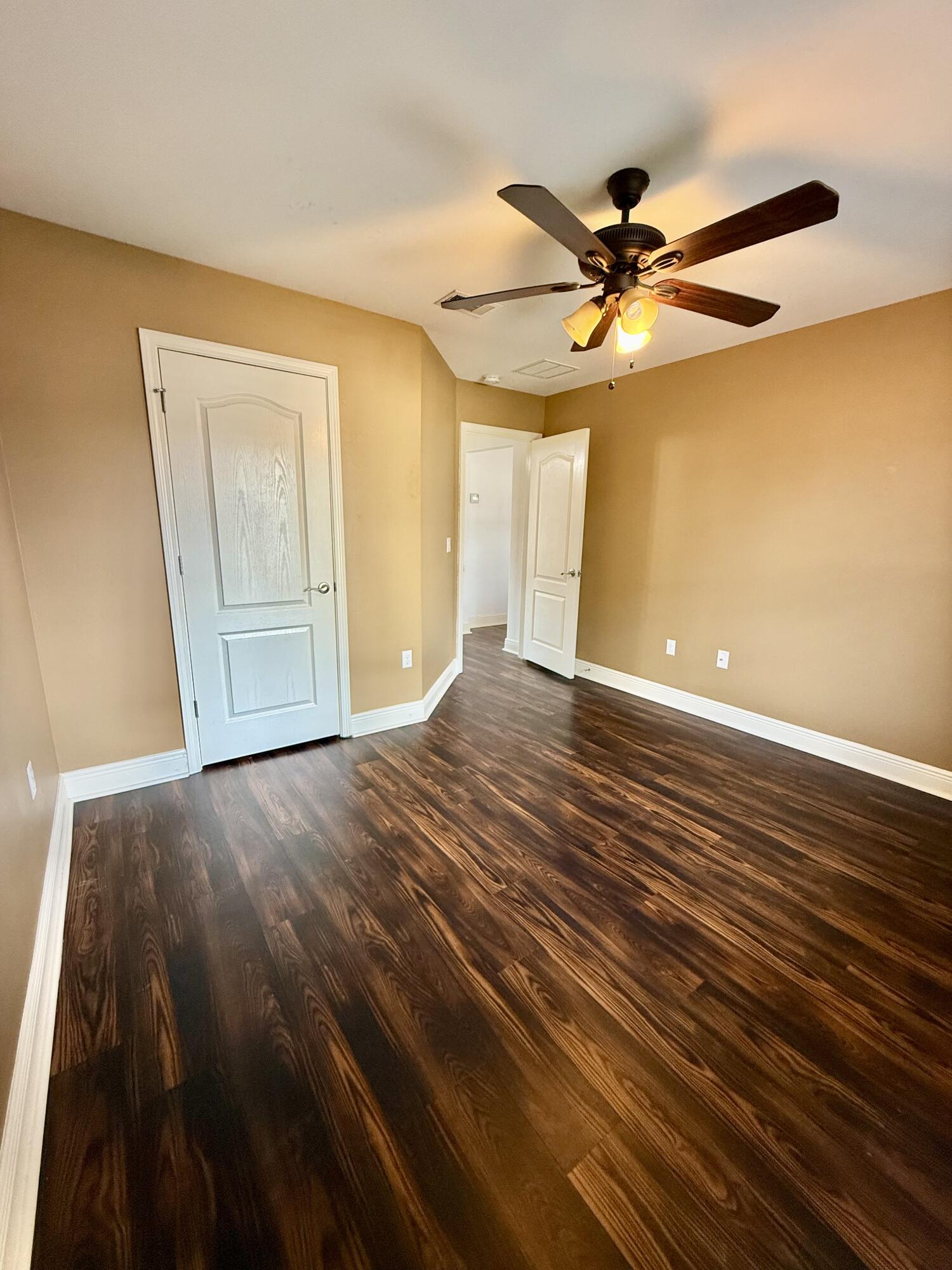 THOUSAND OAKS - Residential