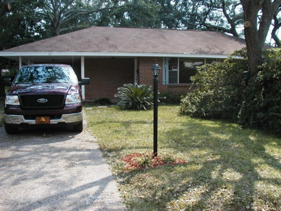 Investor Special - Tenant in Place - Assignment Opportunity!. Solid opportunity in Mary Esther! This 3-bedroom, 1-bath home offers approximately 1,165 square feet and is in livable, original condition, making it a great candidate for a light renovation or rental hold.  Major systems have already been addressed; Roof replaced in 2018 and HVAC updated in 2022. This home is being offered AS IS and presents strong upside potential with cosmetic updates. Ideal for investors looking for a fix-and-flip, buy-and-hold, or portfolio addition in a steadily growing area. Property is offered for assignment of contract.
Don't miss this value-add opportunity!