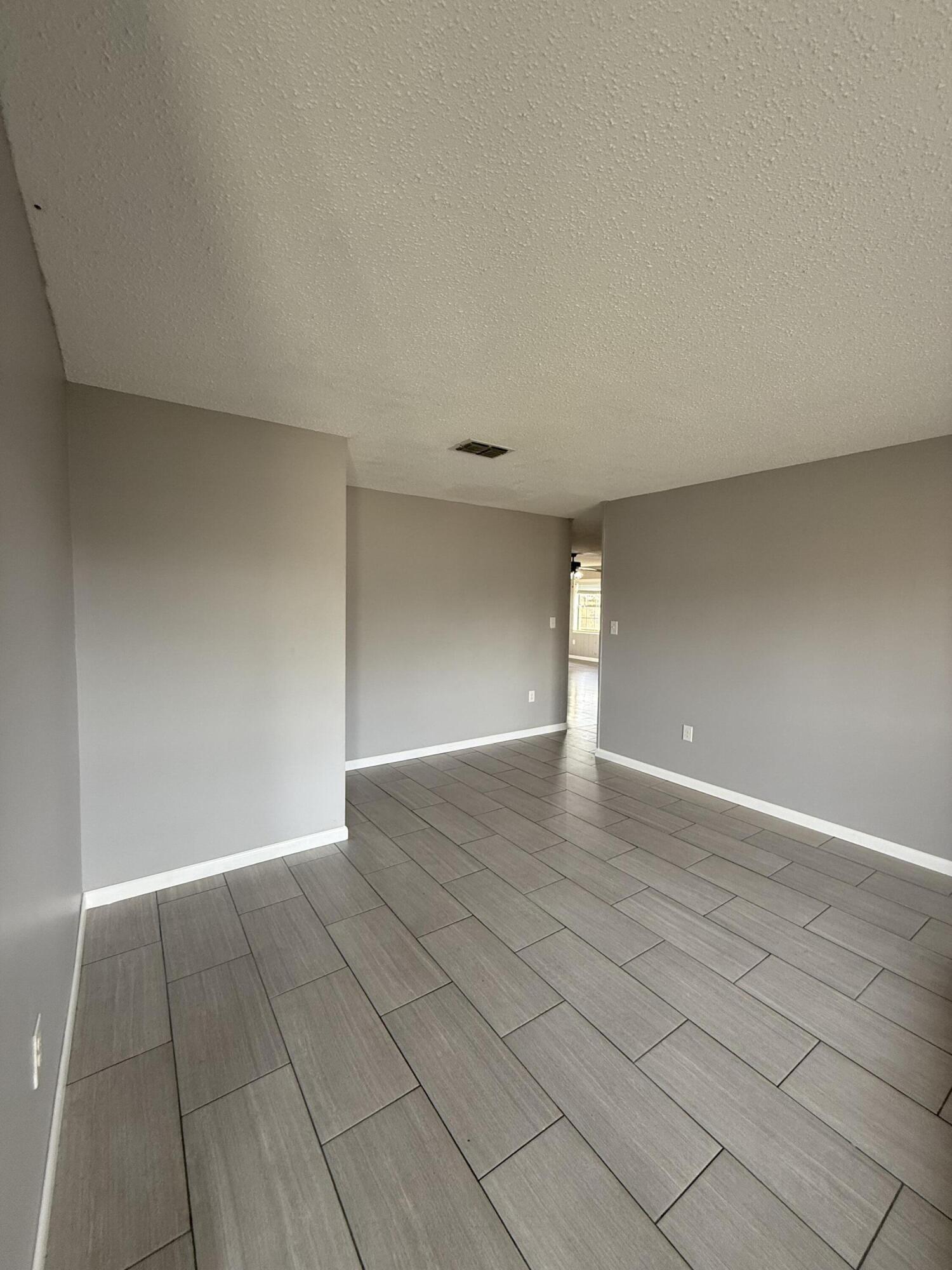 DONCASTER WOODS - Residential Lease