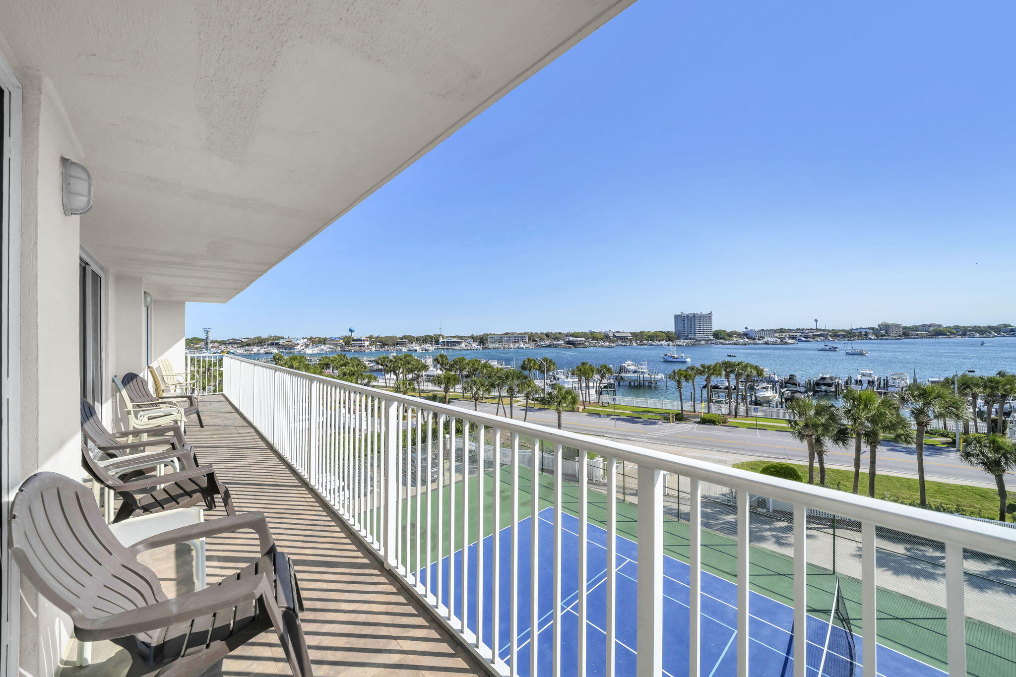 WATERVIEW TOWERS - Residential