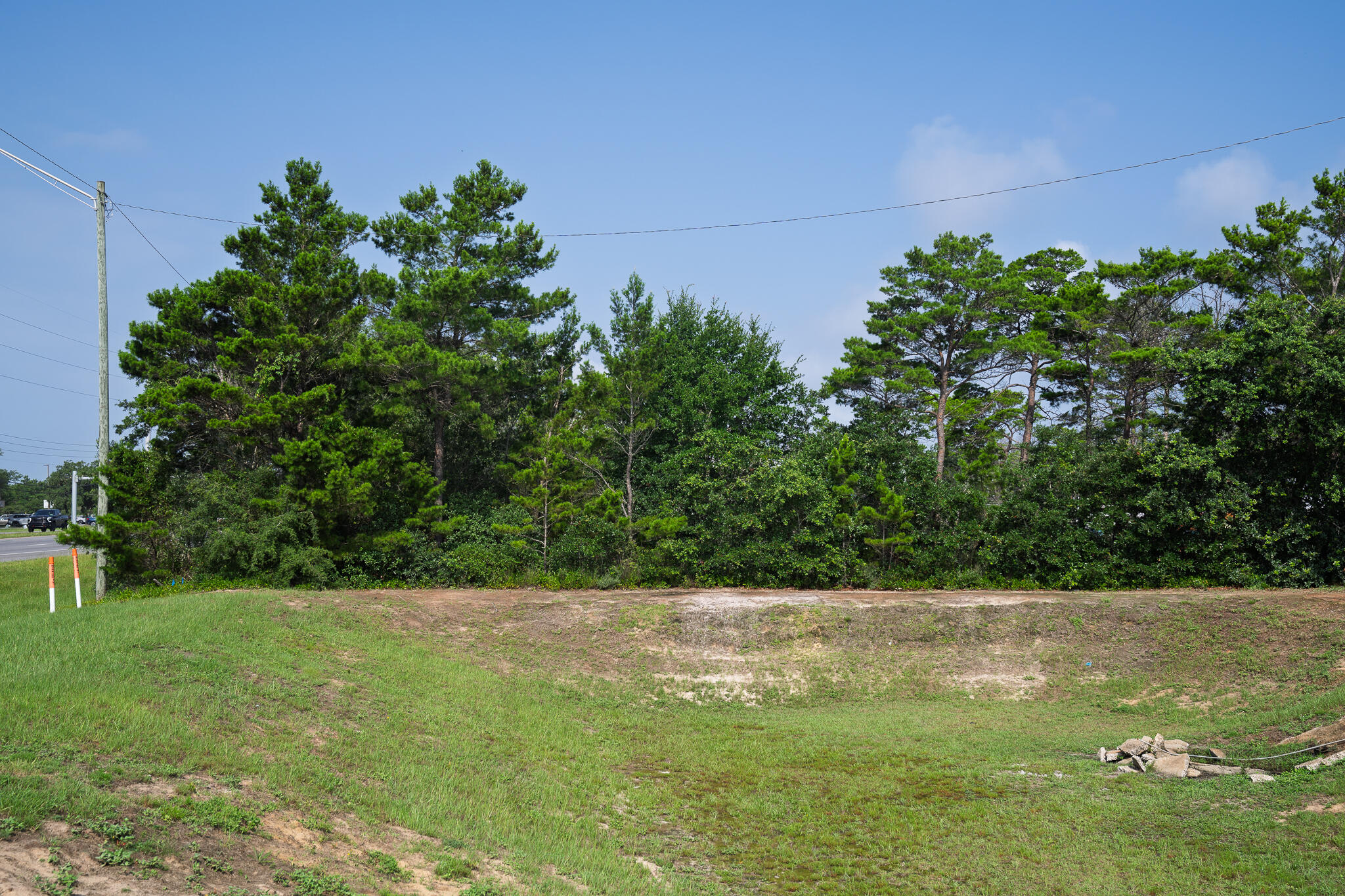 NO RECORDED SUBDIVISION - Land