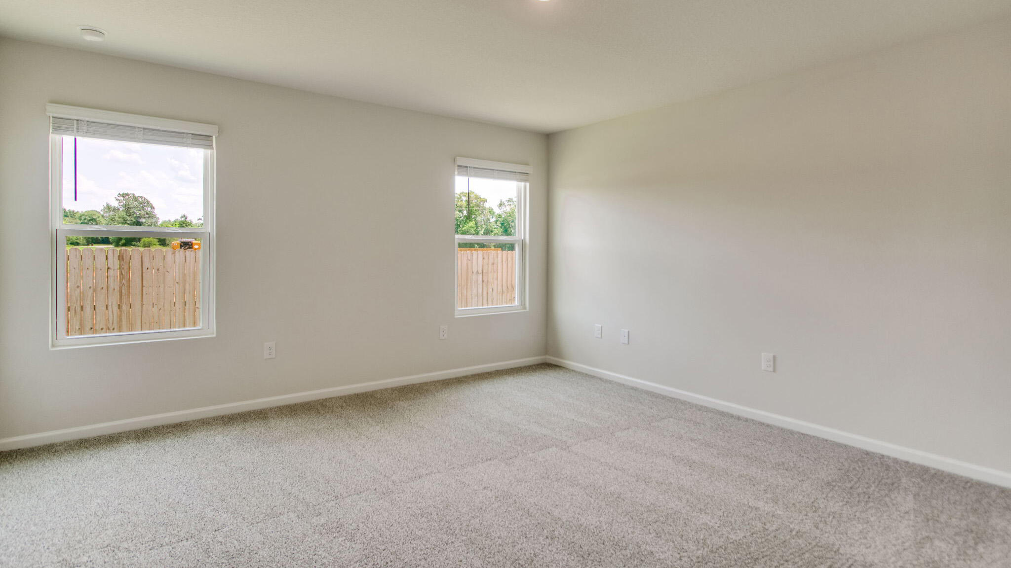 PLANTATION WOODS - Residential