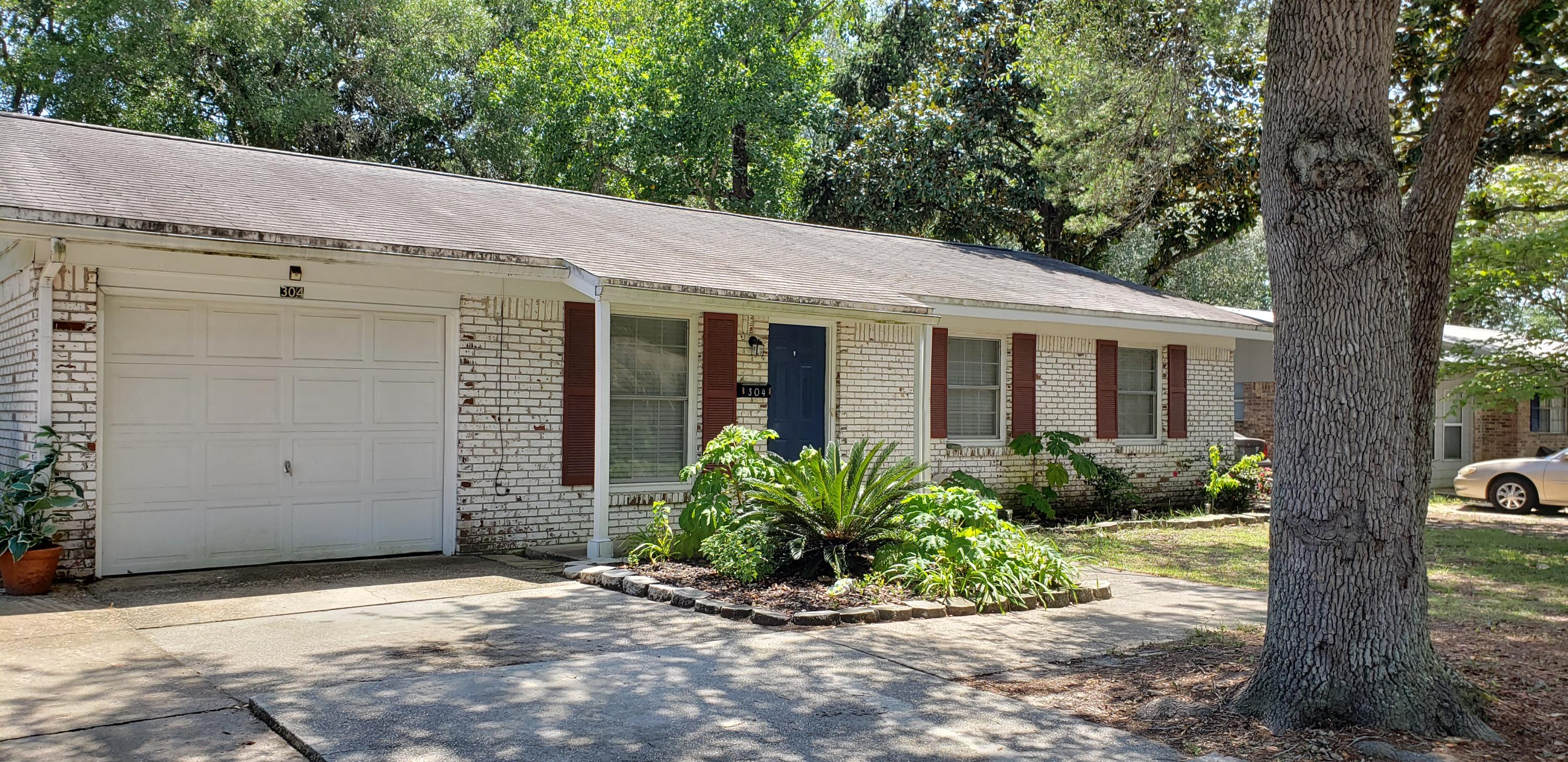 CAROL ANNE MANOR 1ST ADDN - Residential Lease