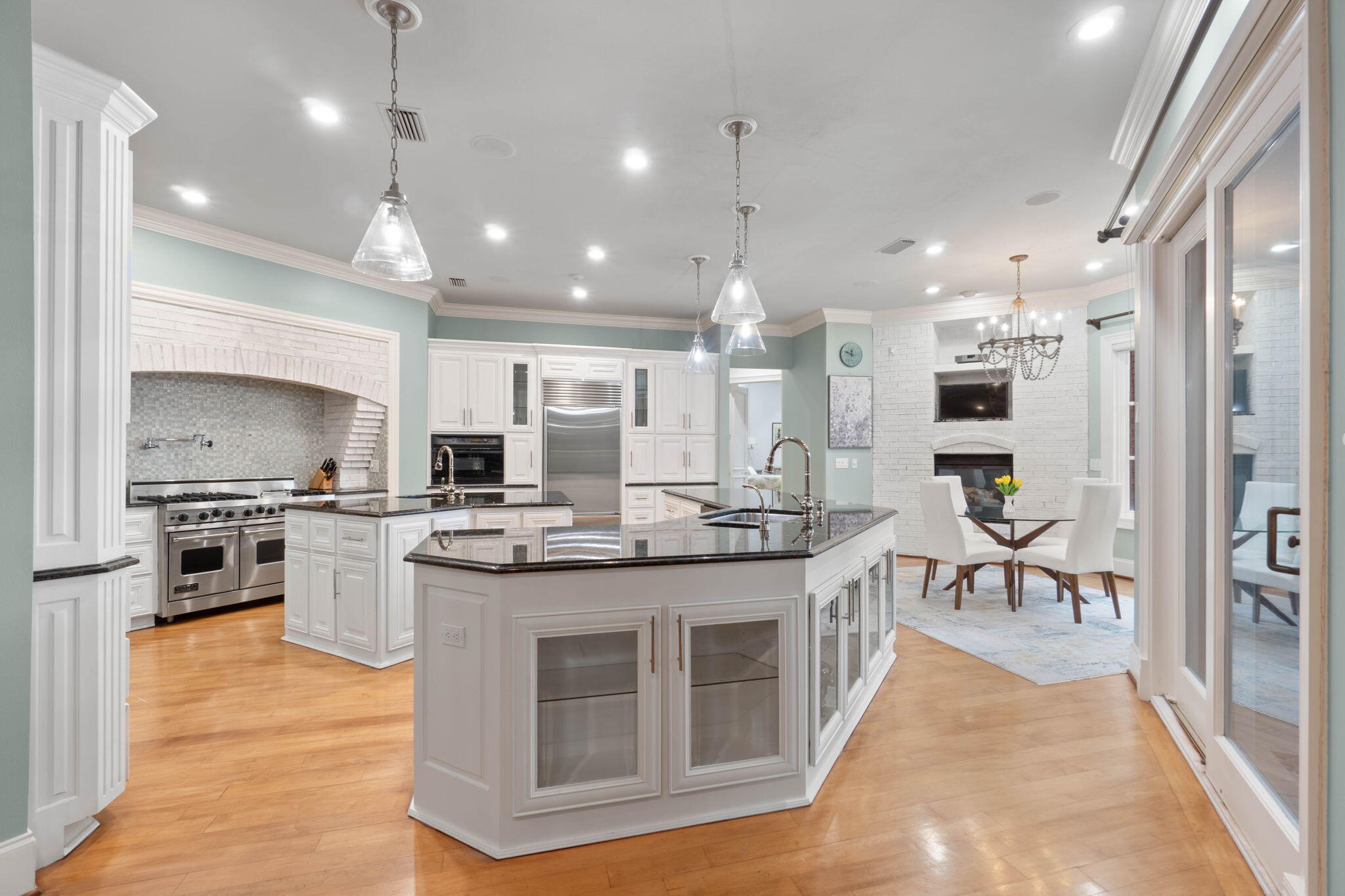 KELLY PLANTATION - Residential