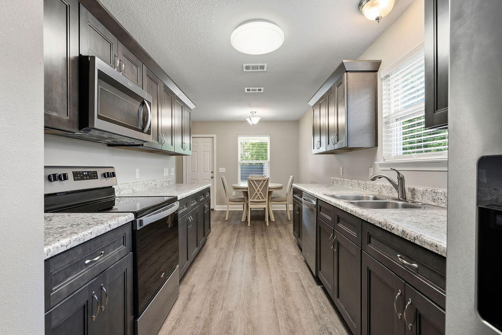 GARDEN CITY - Residential
