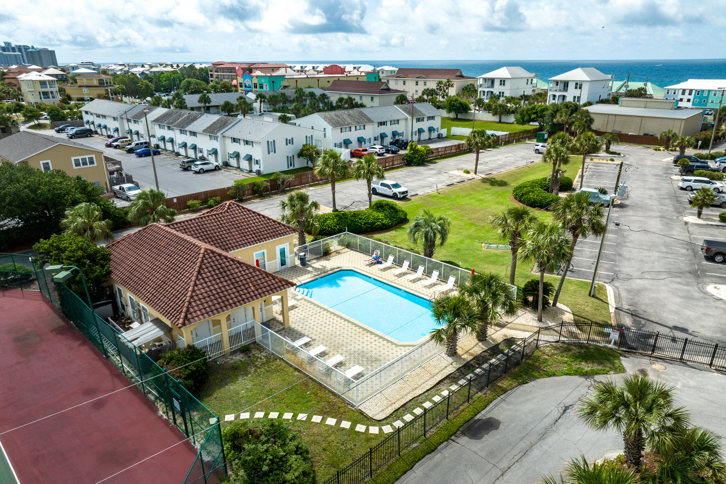 CIBONEY CONDO - Residential