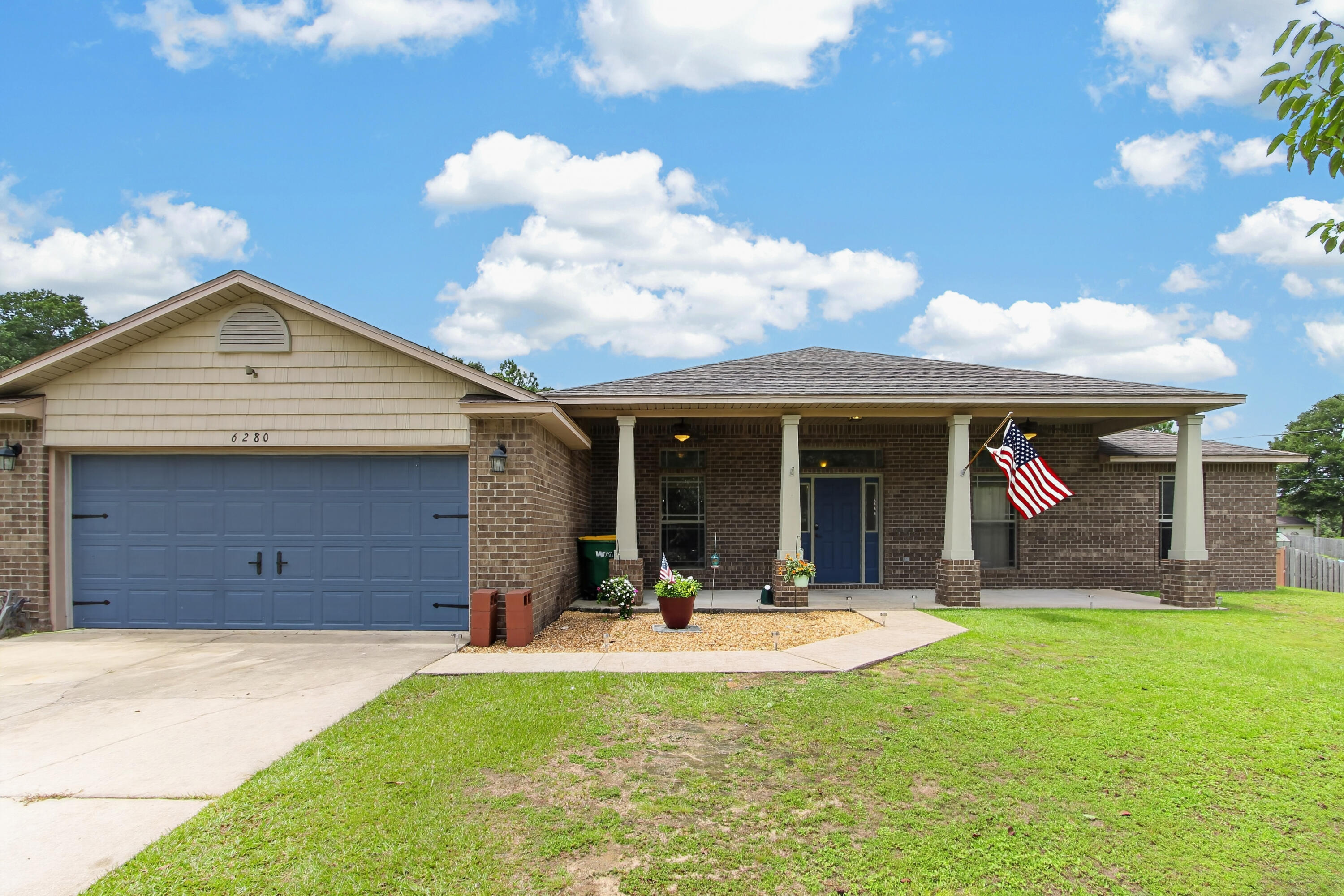 SILVER SPRINGS EST - Residential