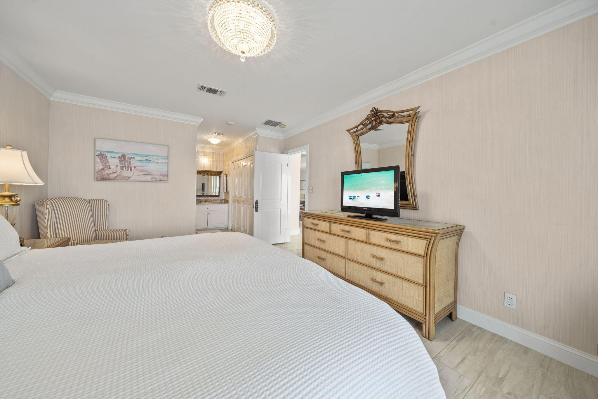 REGENCY TOWERS CONDO - Residential