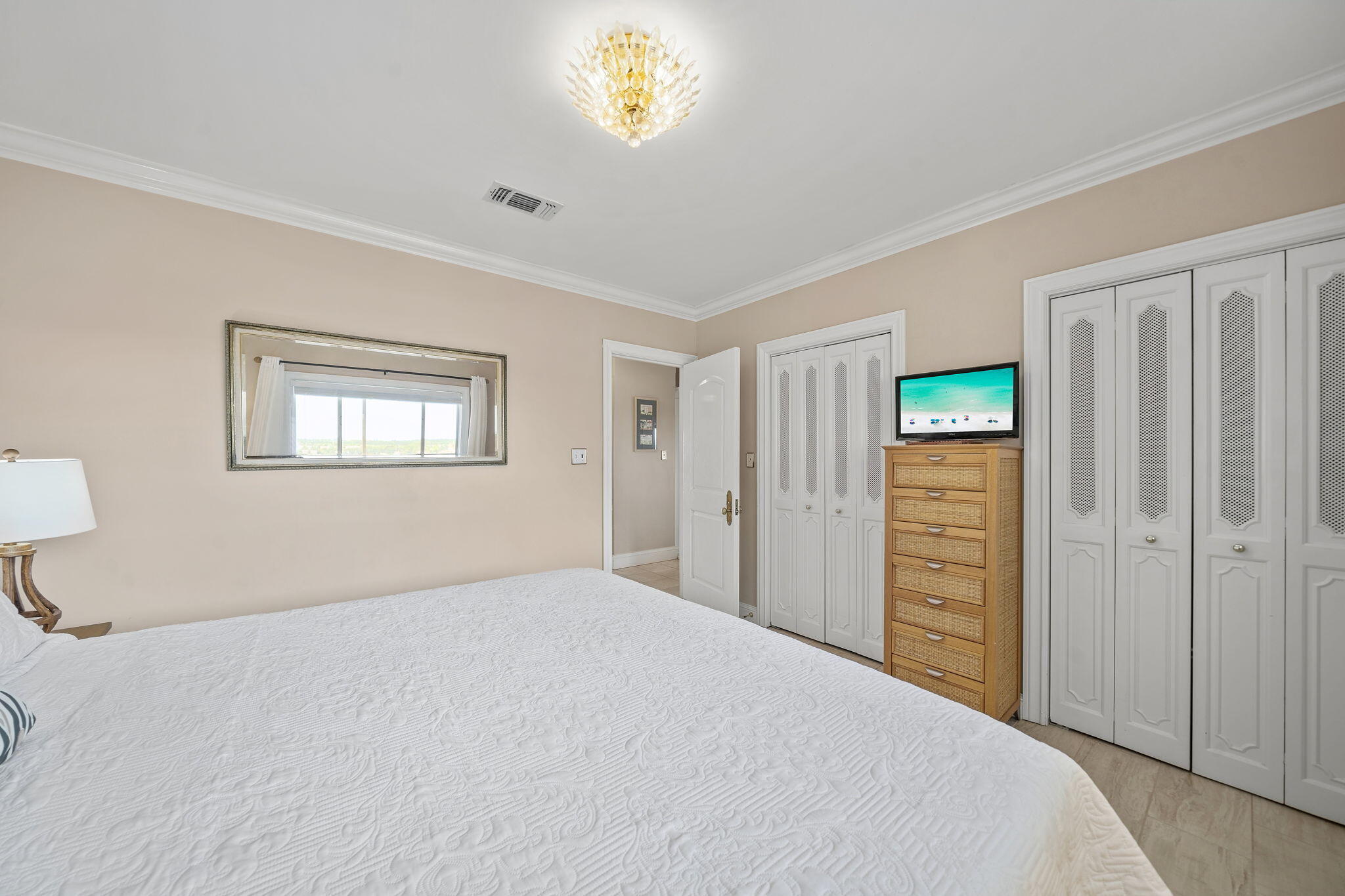 REGENCY TOWERS CONDO - Residential