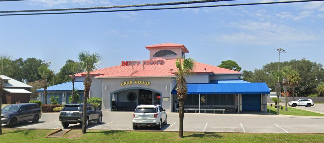 Turn-key restaurant being offered for lease. All FF&E to remain, including kitchen equipment, dishware, POS Systems, tables, etc. Please inquire for additional information. Repairs and refurbishments to the ceiling and kitchen areas are underway and nearing completion.