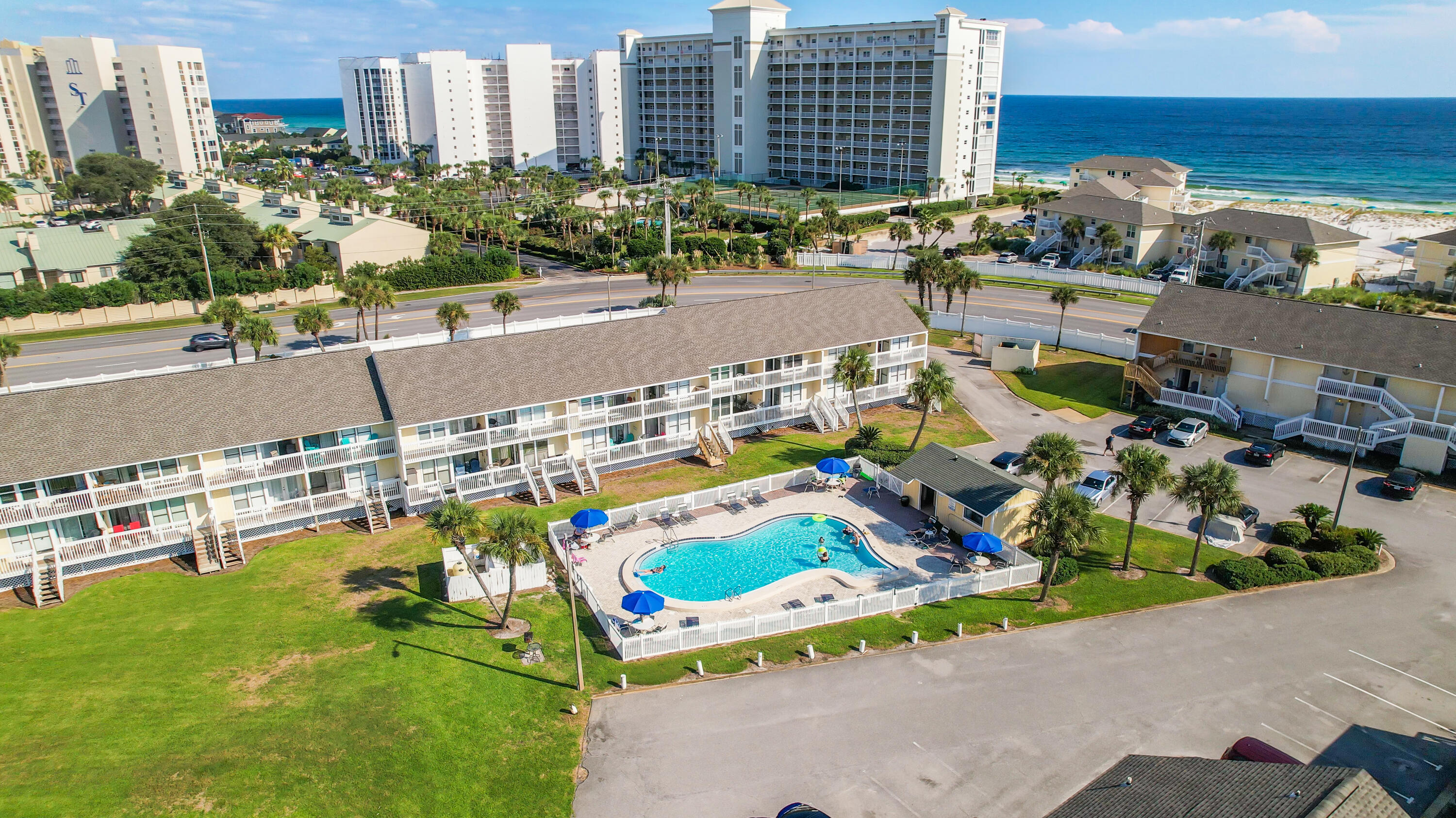 SANDPIPER COVE PH 18 - Residential