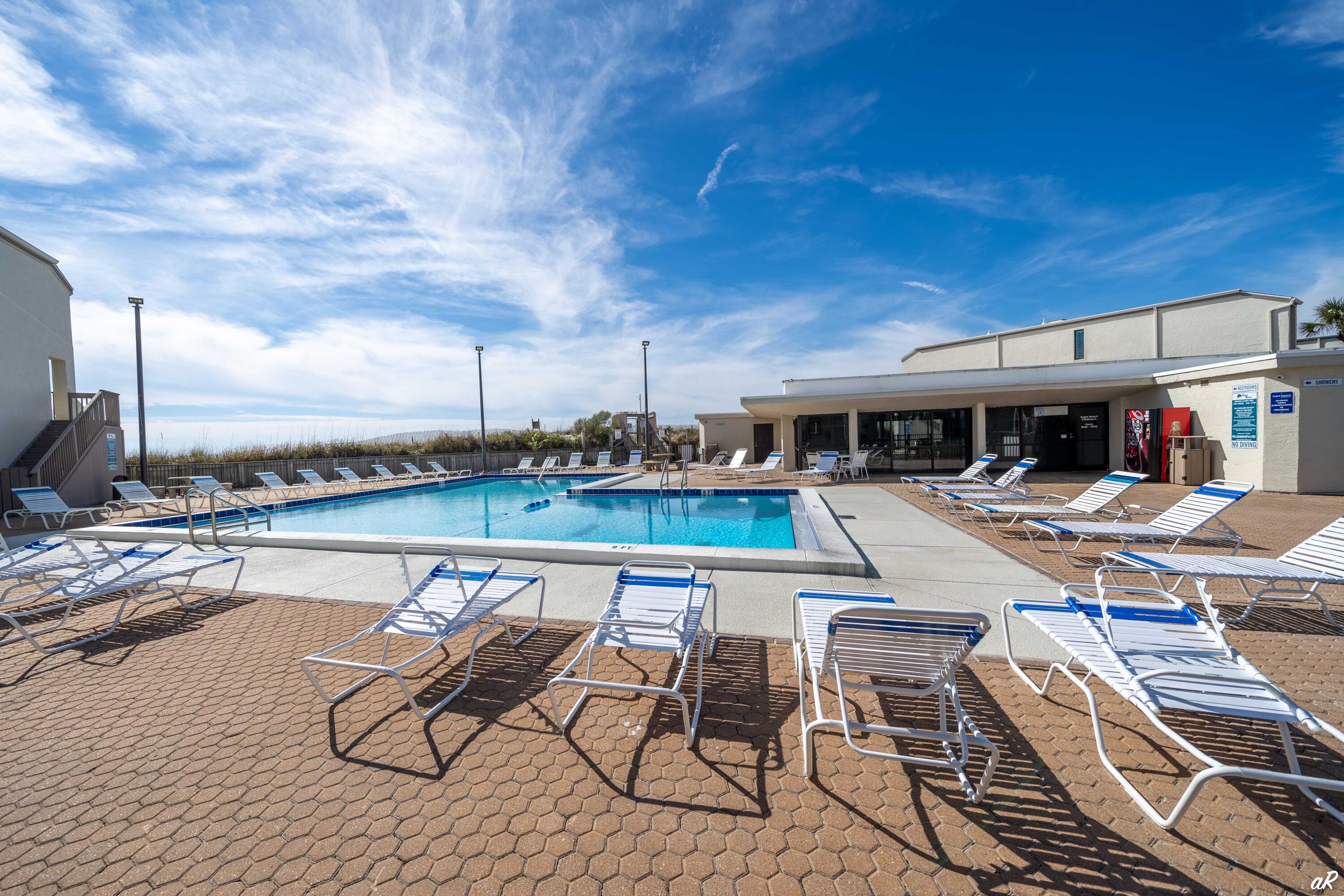 SUGAR BEACH T/H - Residential