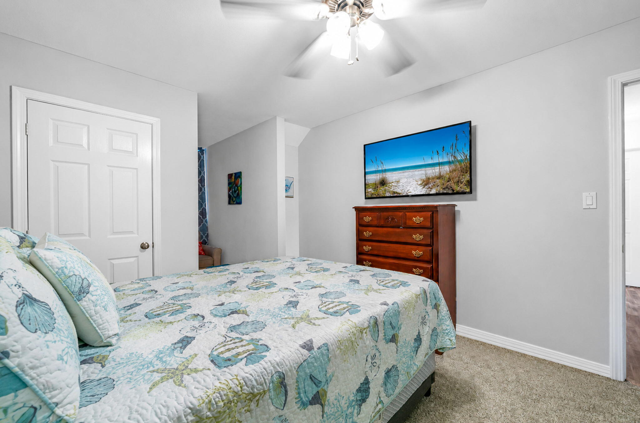 FLAMINGO BEACH - Residential