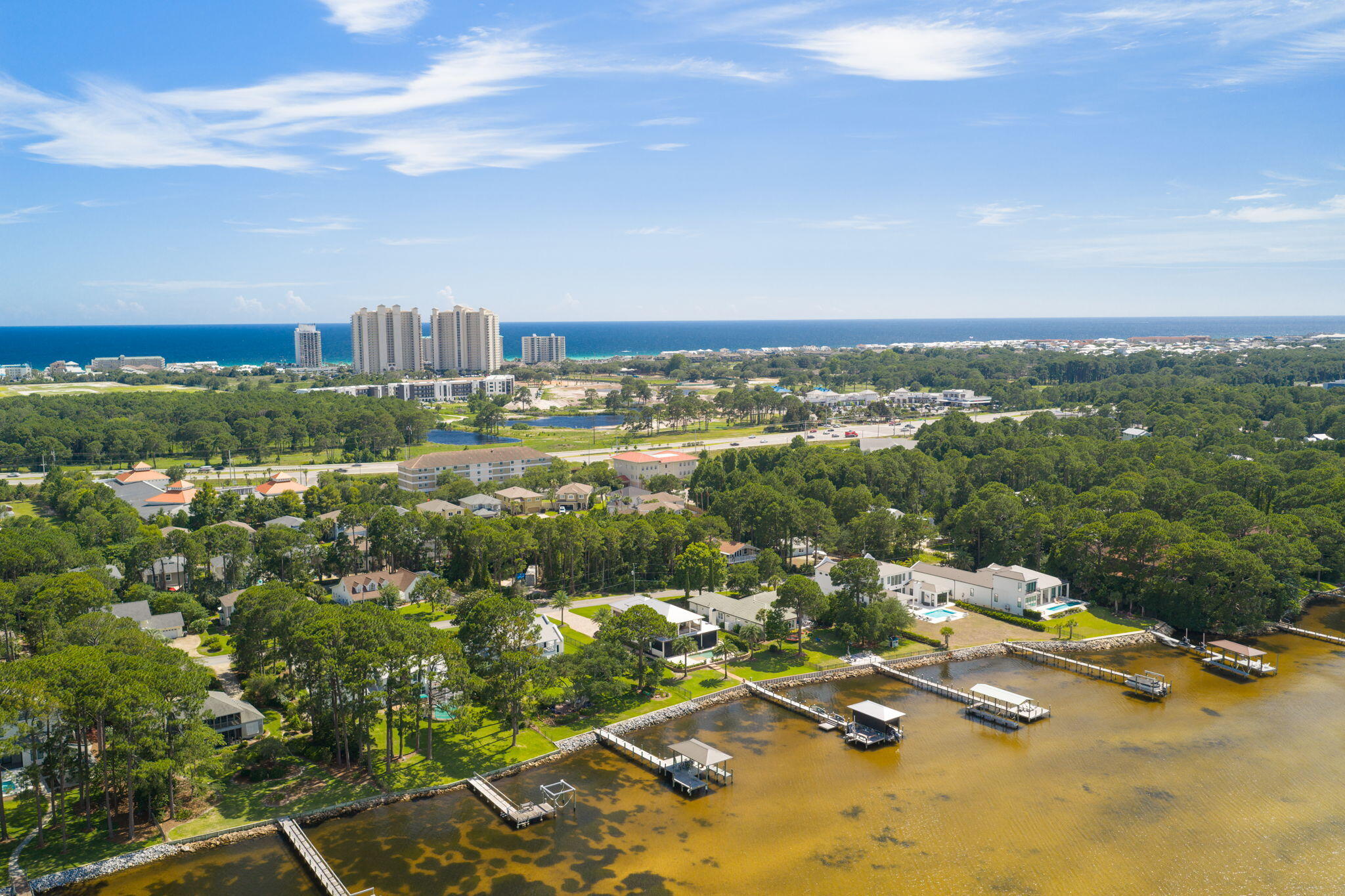 FLAMINGO BEACH - Residential