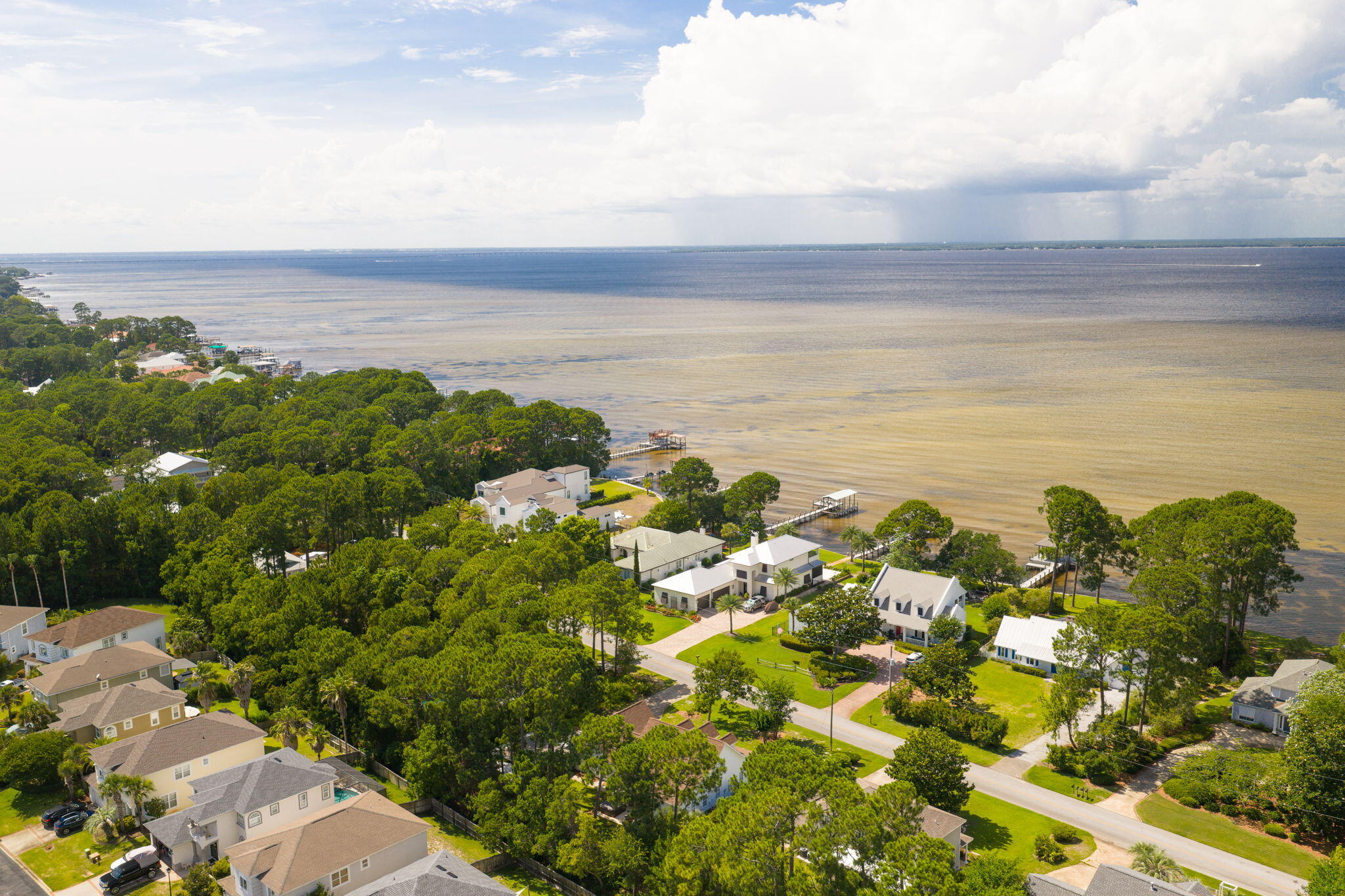 FLAMINGO BEACH - Residential