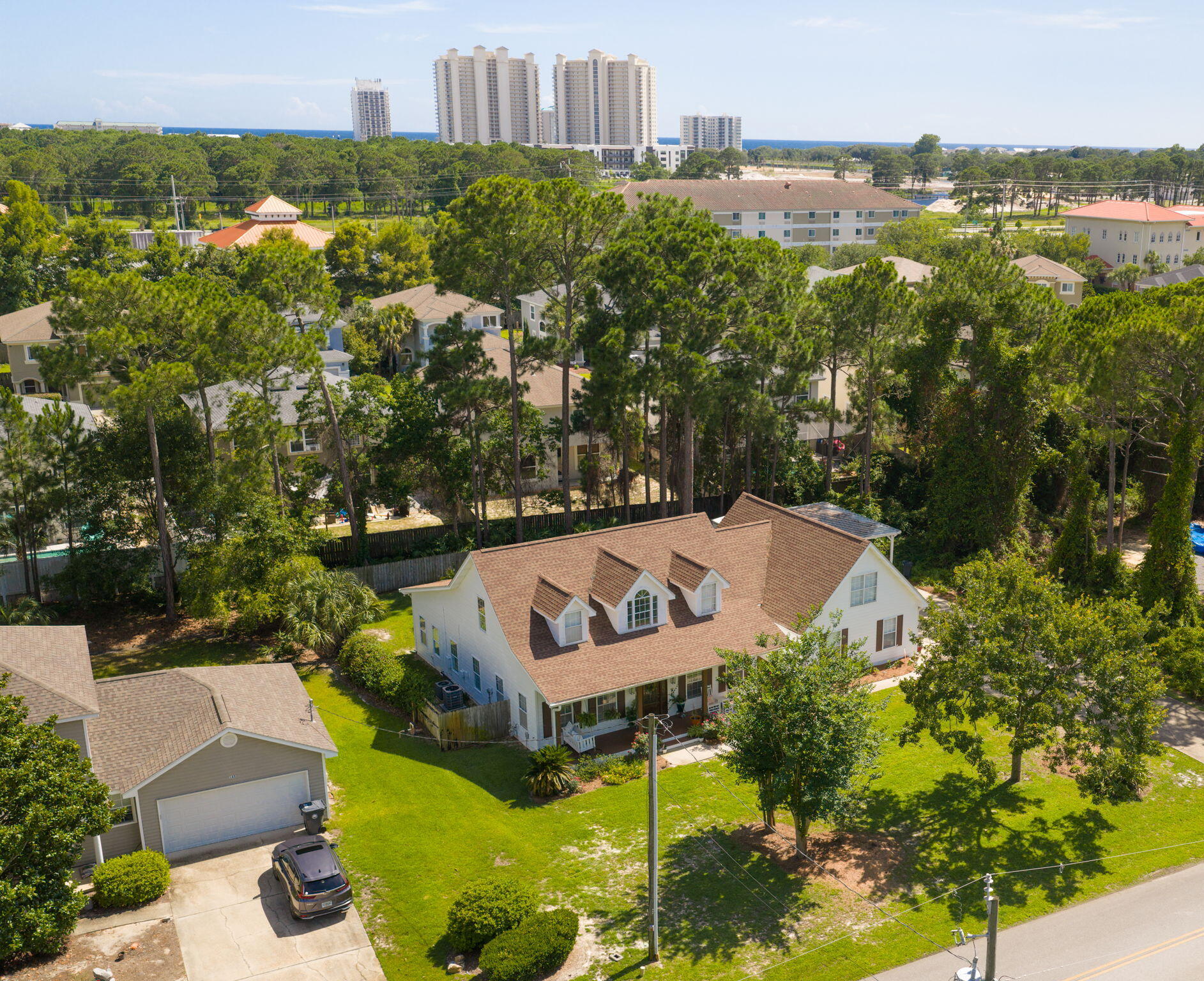 FLAMINGO BEACH - Residential