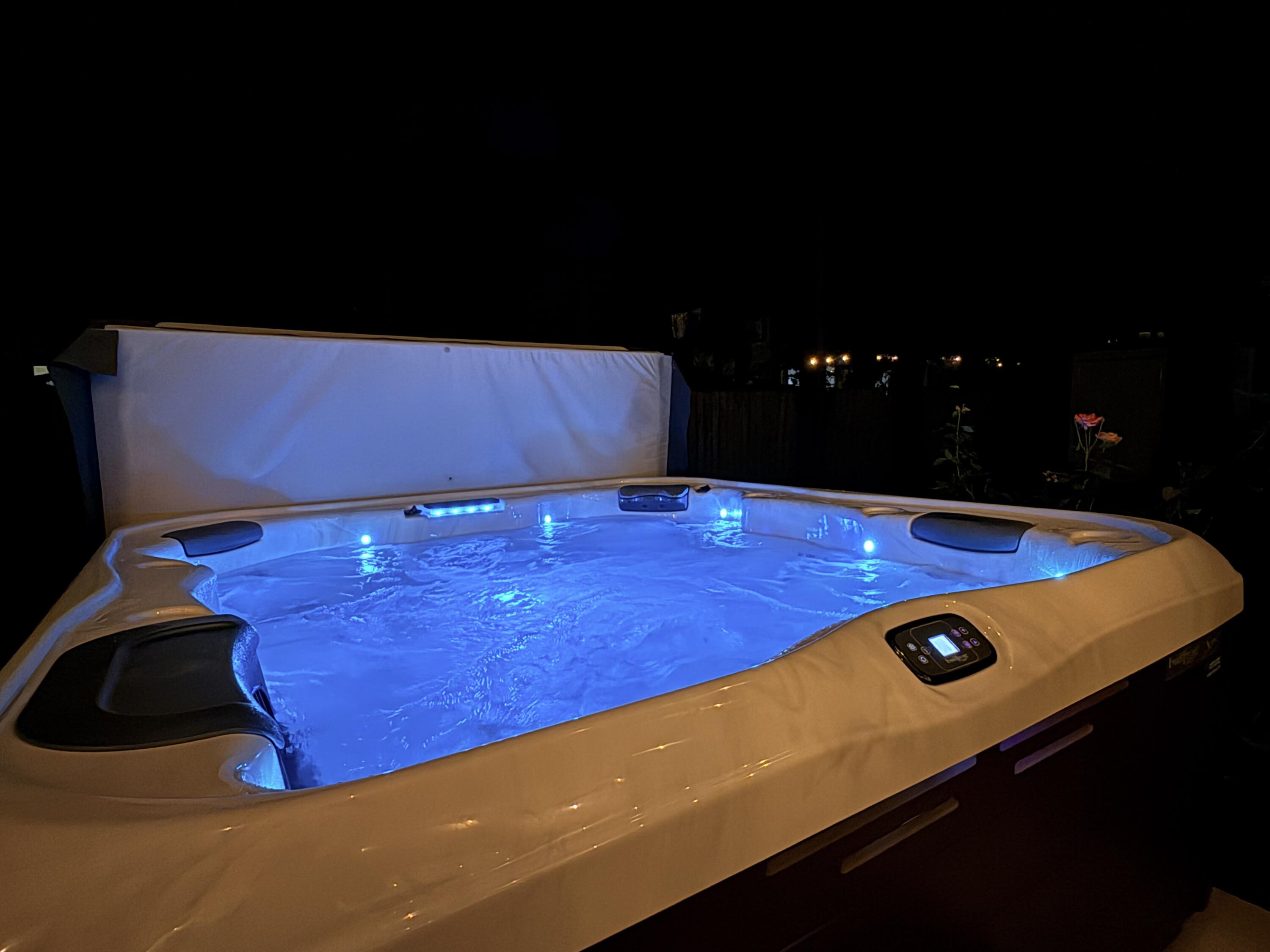 FLAMINGO BEACH - Residential