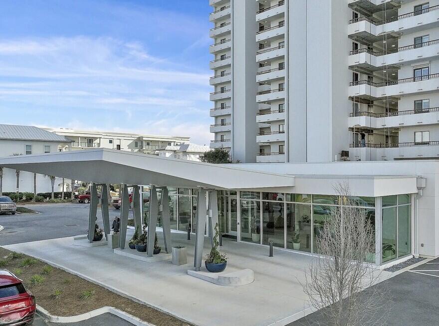 One Seagrove Place - Residential