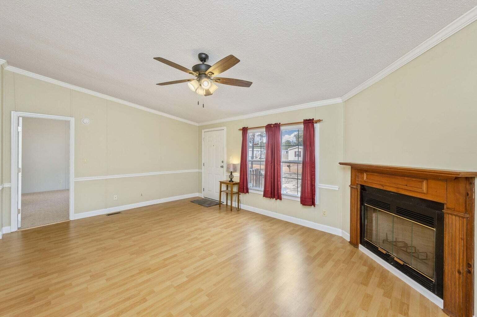 OAKWOOD HILLS UNIT 1 - Residential Lease