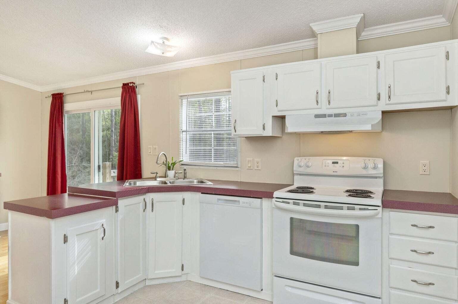 OAKWOOD HILLS UNIT 1 - Residential Lease