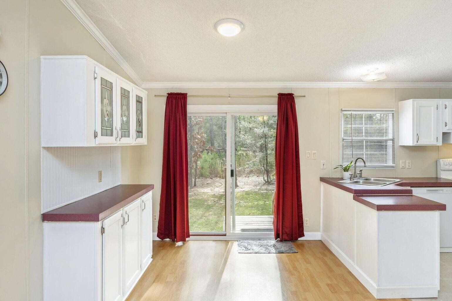 OAKWOOD HILLS UNIT 1 - Residential Lease