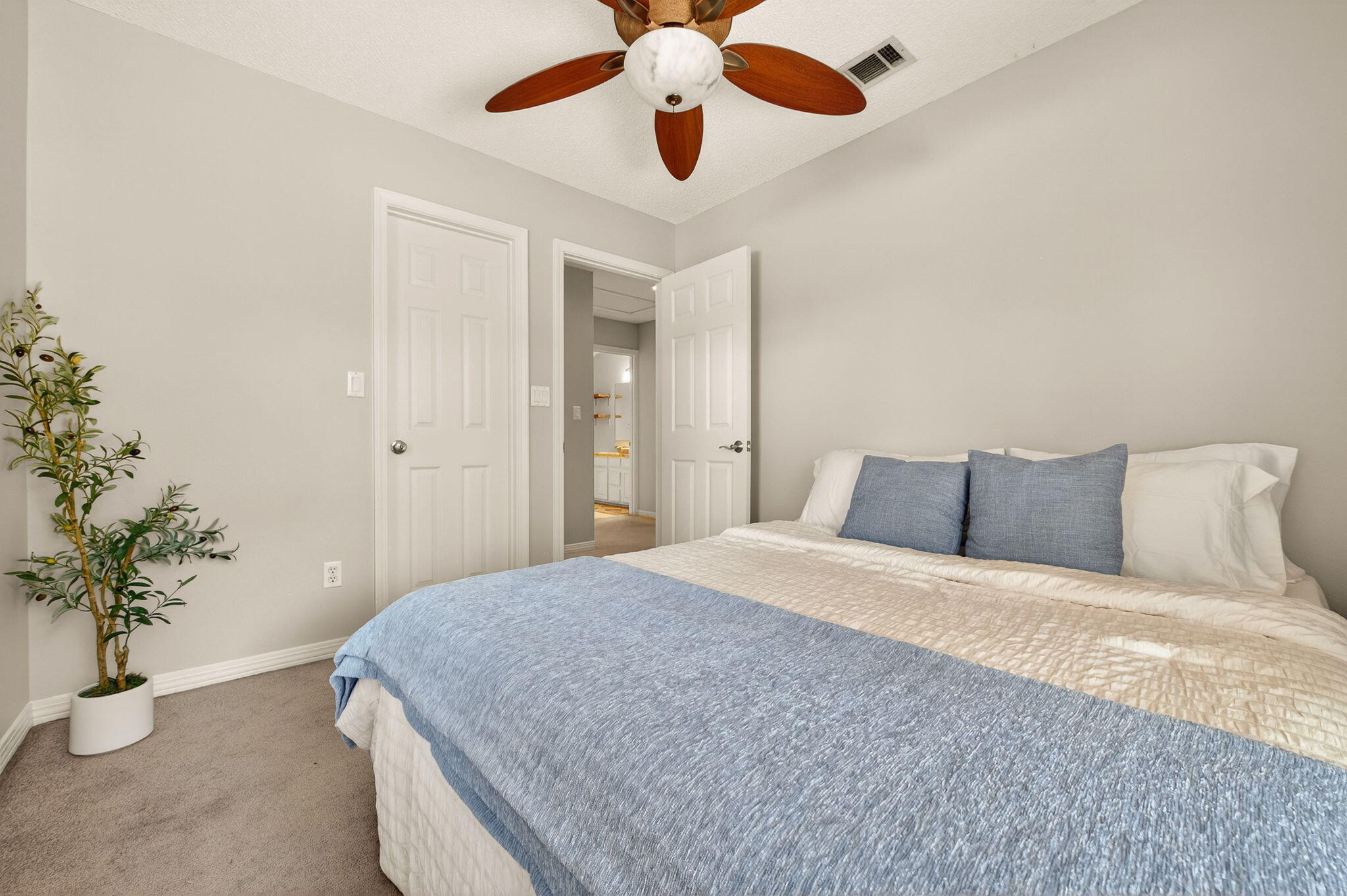 ISLANDVIEW BEACH - Residential