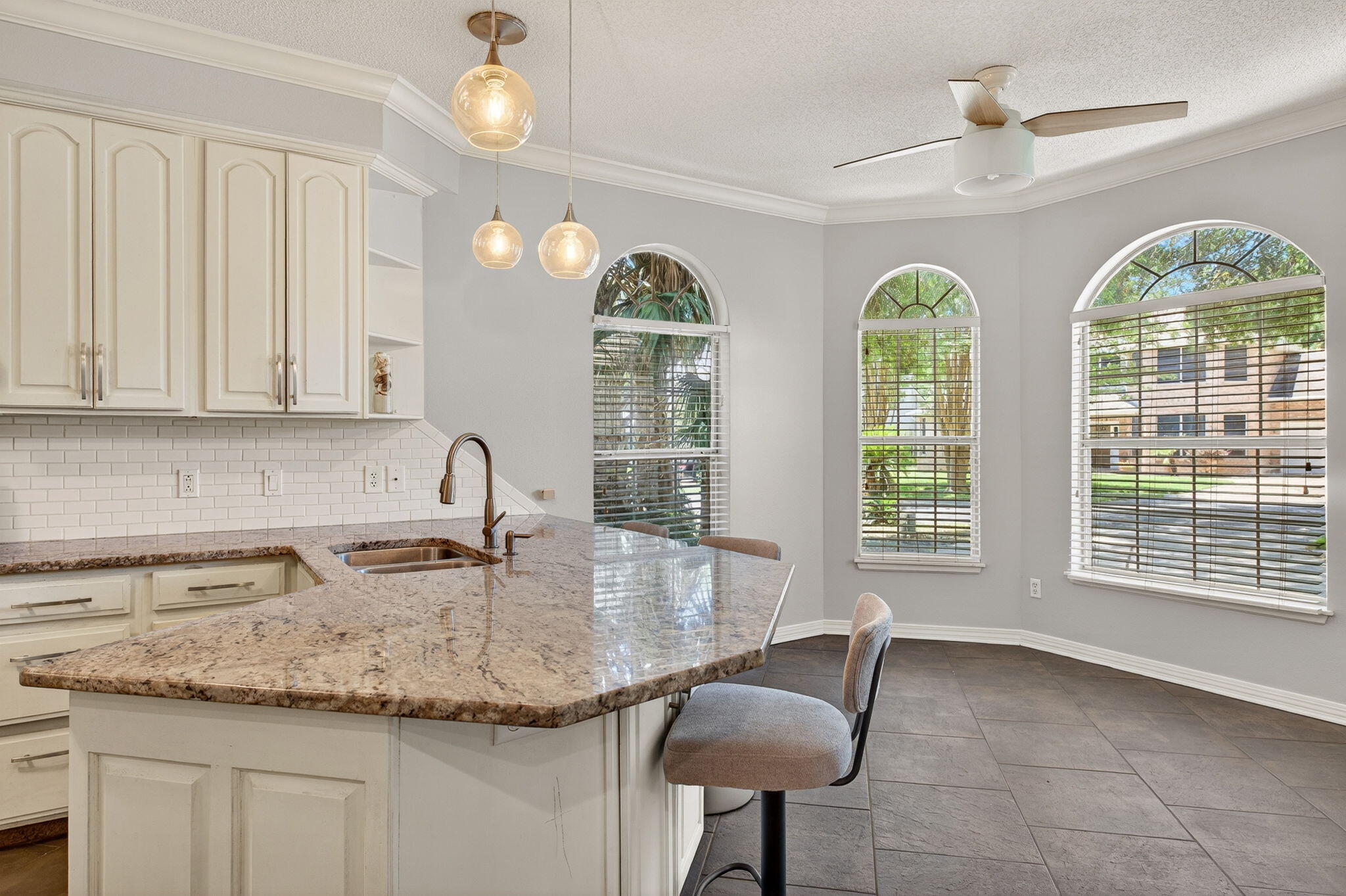ISLANDVIEW BEACH - Residential