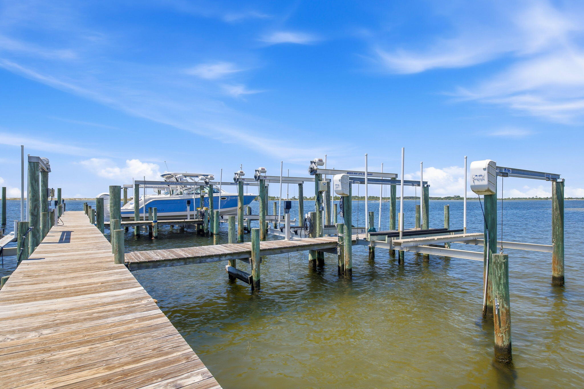 ISLANDVIEW BEACH - Residential