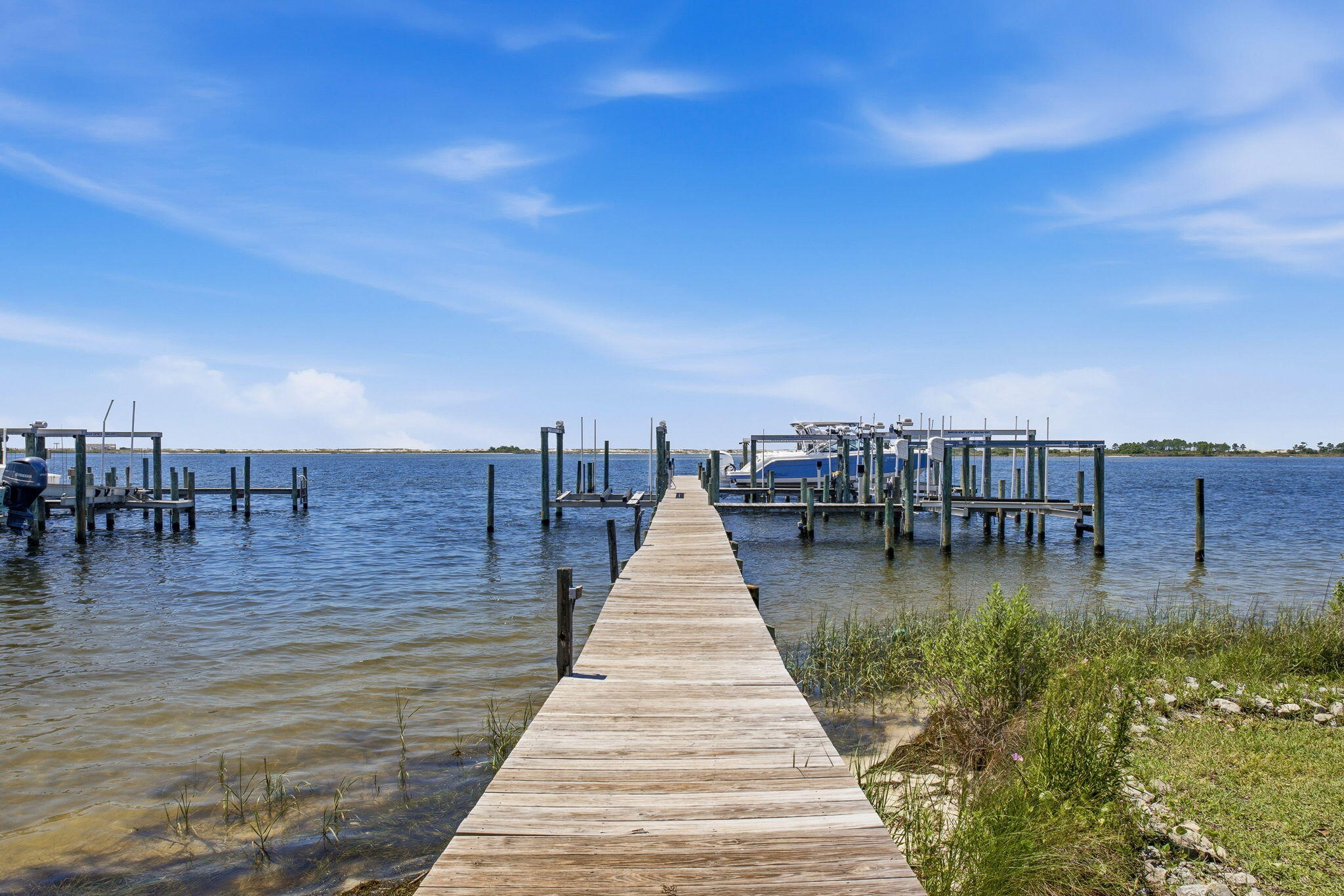 ISLANDVIEW BEACH - Residential