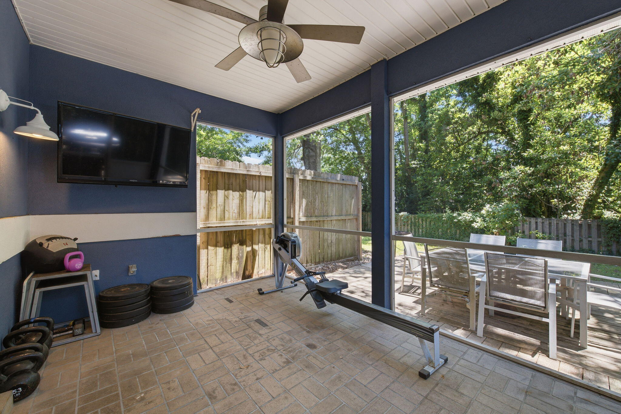 ISLANDVIEW BEACH - Residential