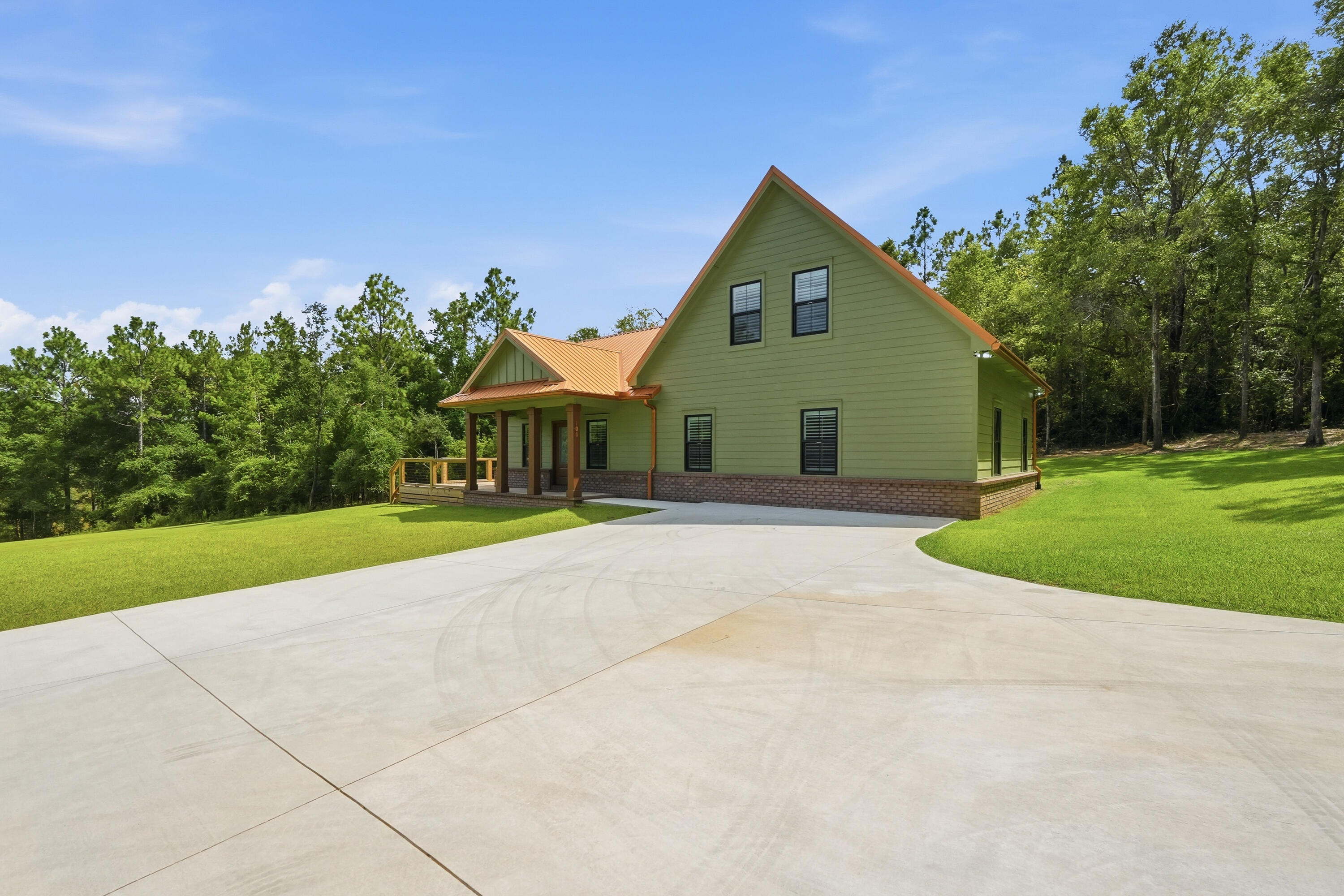KENNEDY LAKE (UNRECORDED) - Residential