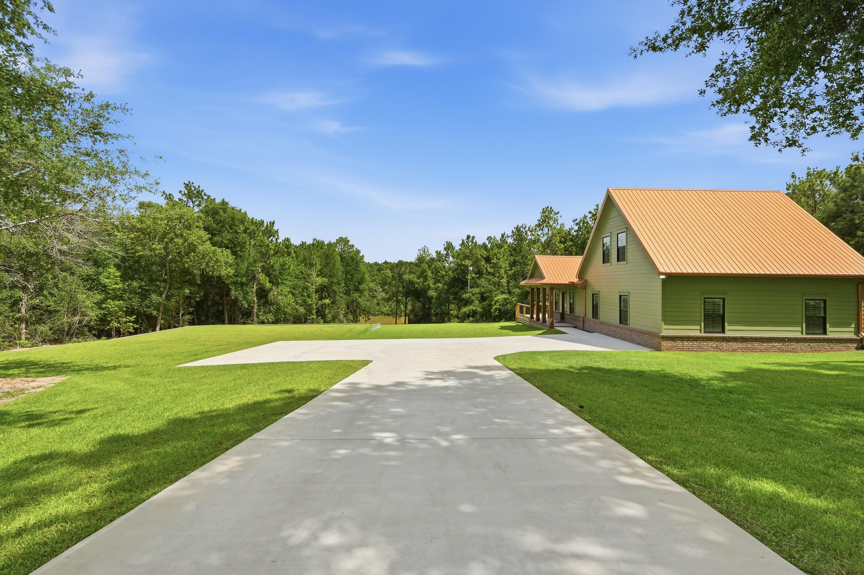 KENNEDY LAKE (UNRECORDED) - Residential