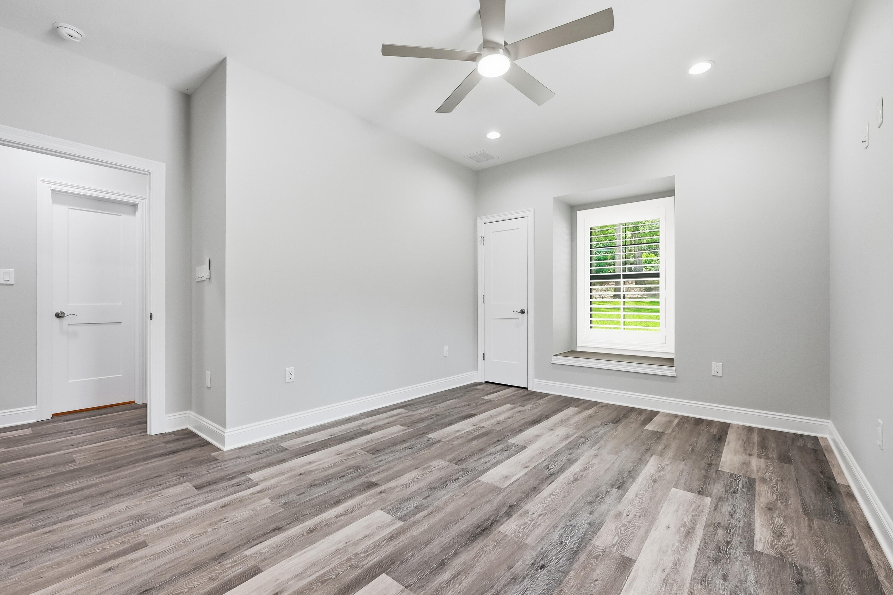 KENNEDY LAKE (UNRECORDED) - Residential