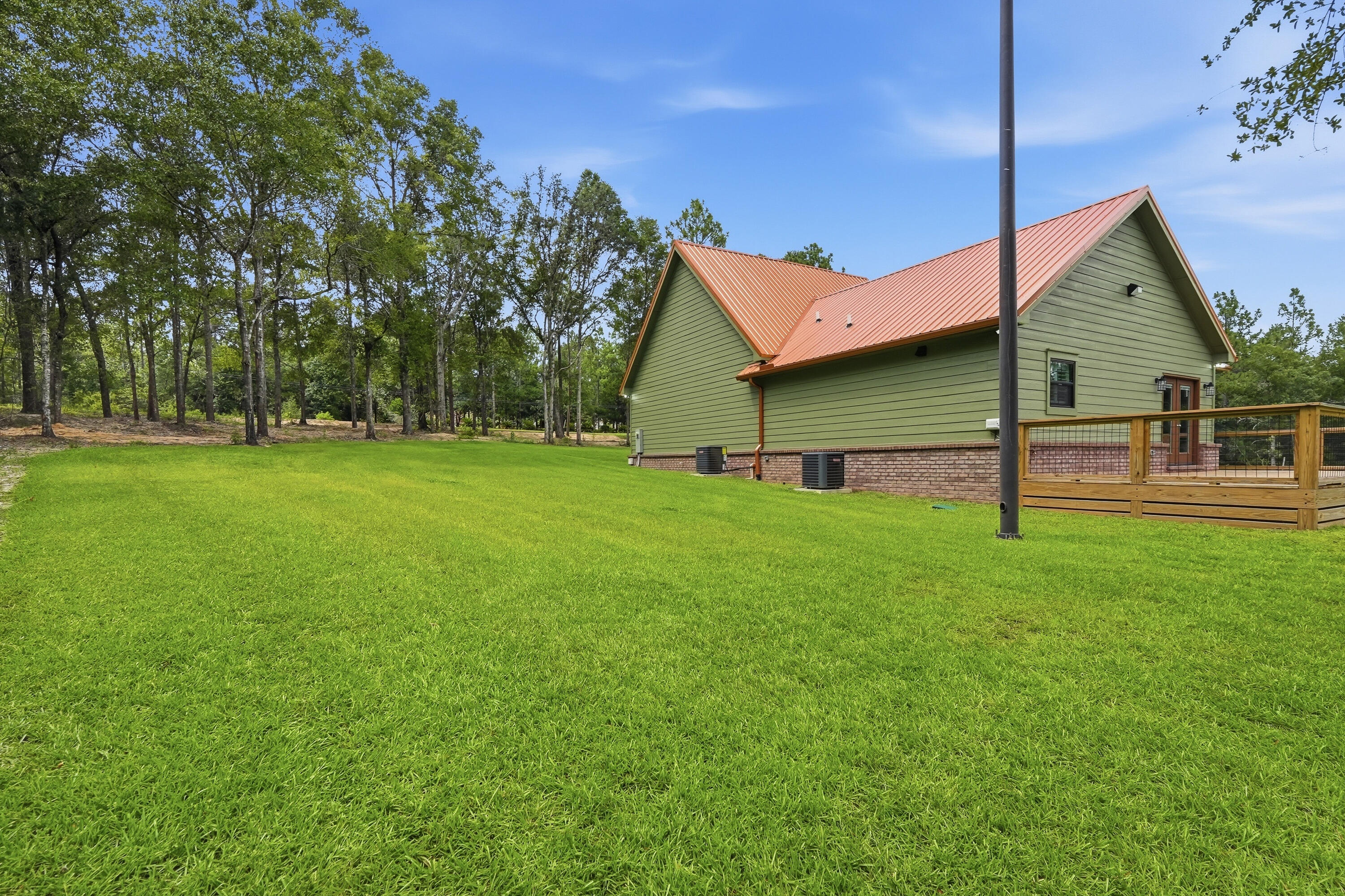 KENNEDY LAKE (UNRECORDED) - Residential