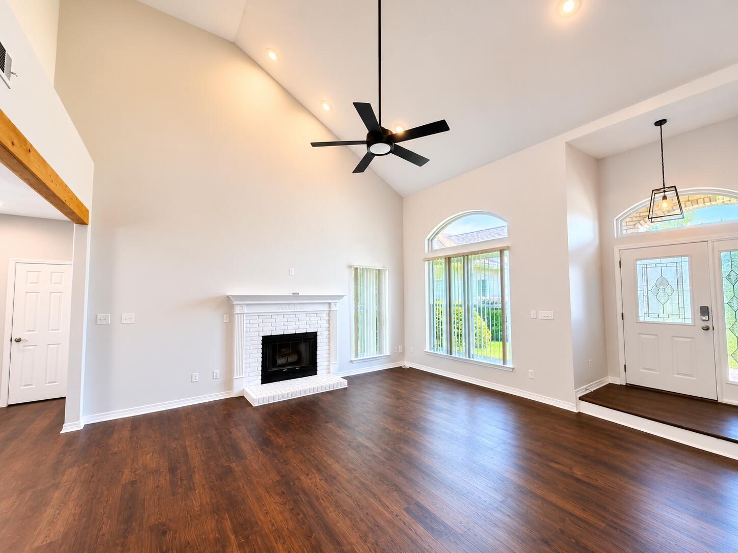 NORTH RIDGE CREEK S/D 1ST ADDN - Residential Lease